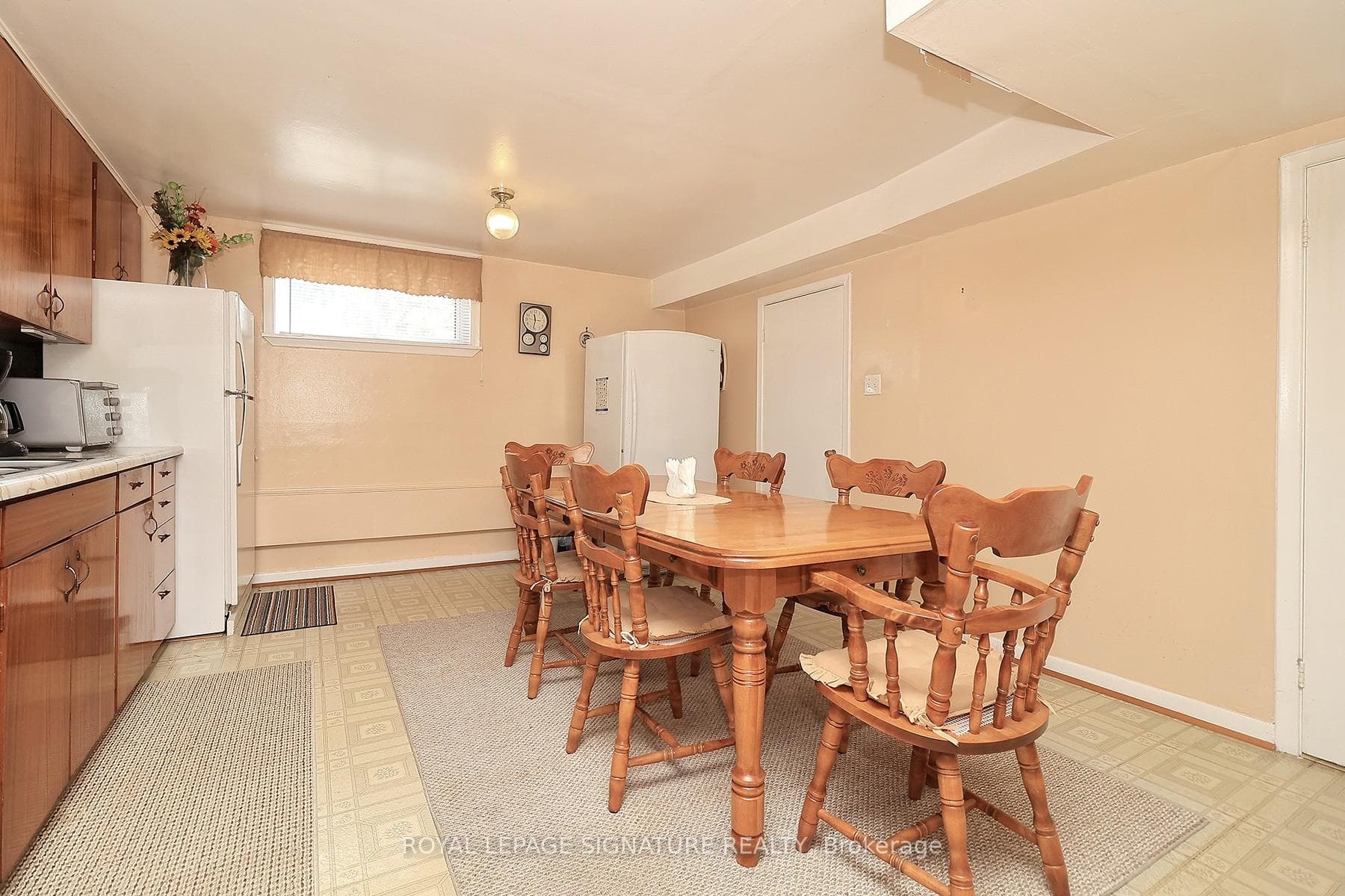 989 Midland Avenue photo 25