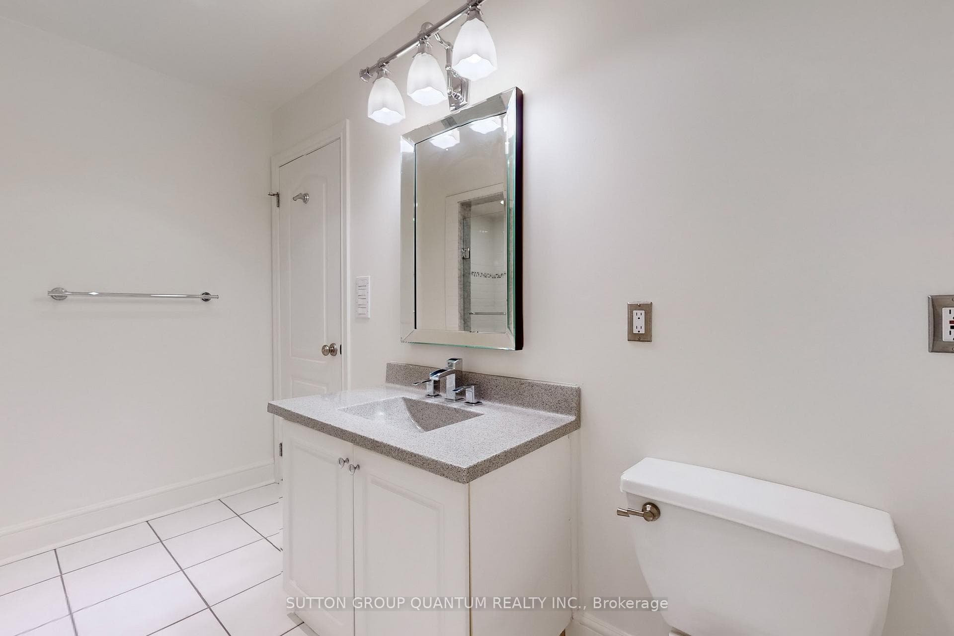 132 John Street photo 22