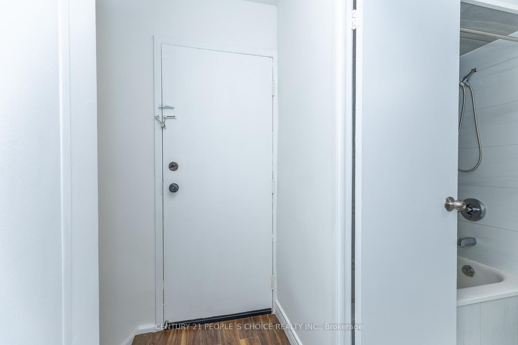 10 Eddystone Avenue Unit 106 photo 27