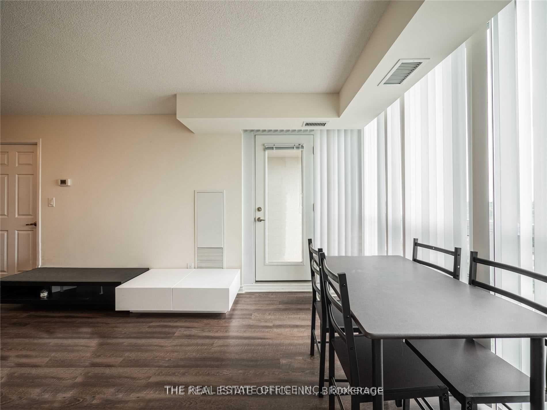 35 Hollywood Avenue Unit 1221 photo 22
