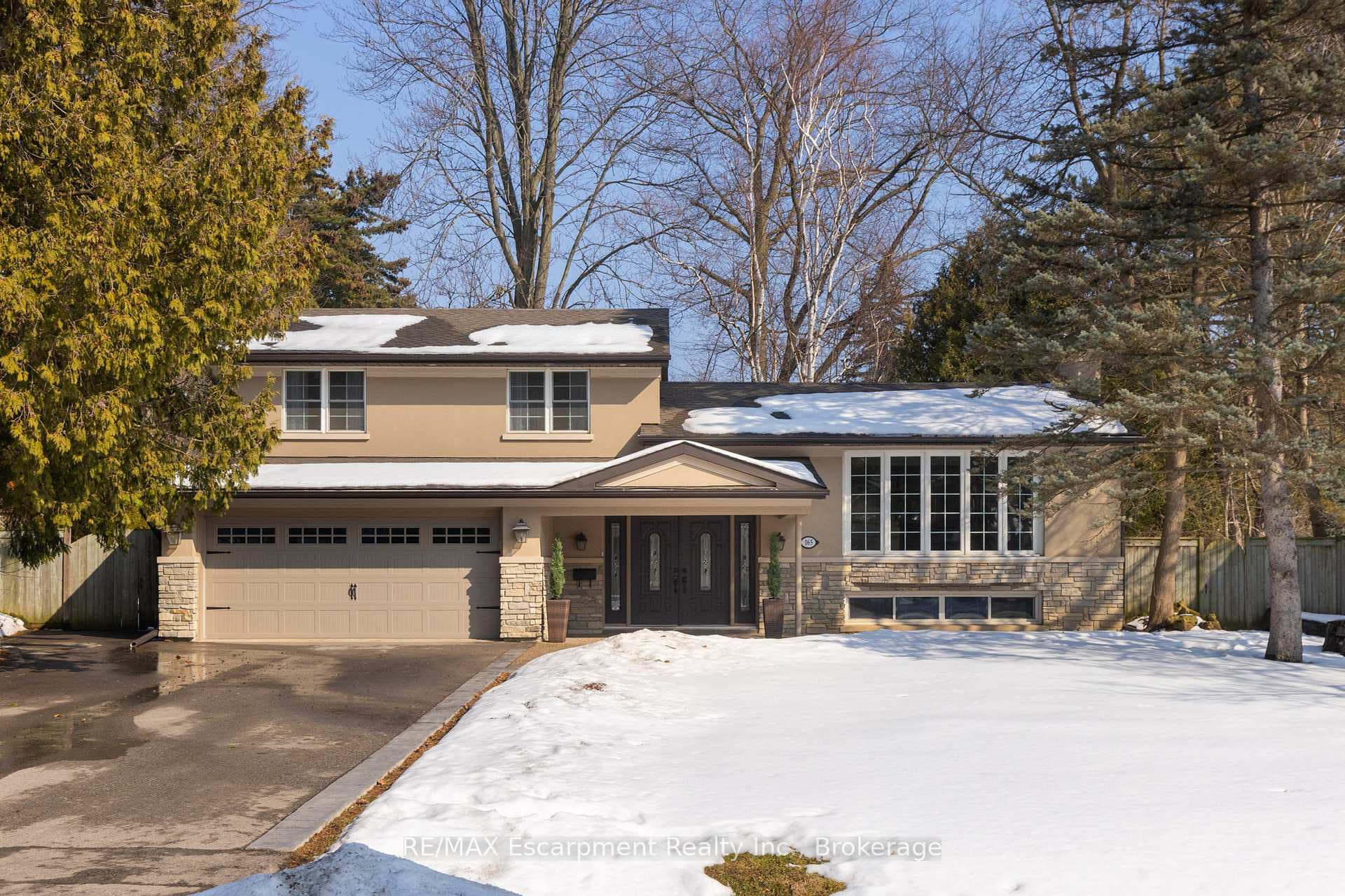 165 Walby Drive photo 1