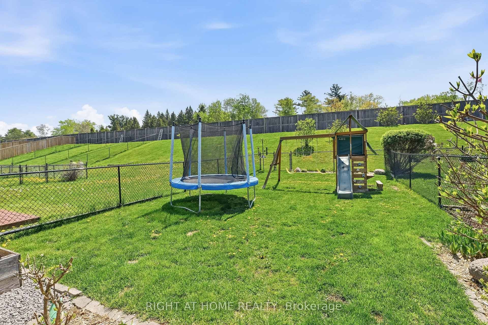 61 Aspen Drive photo 35