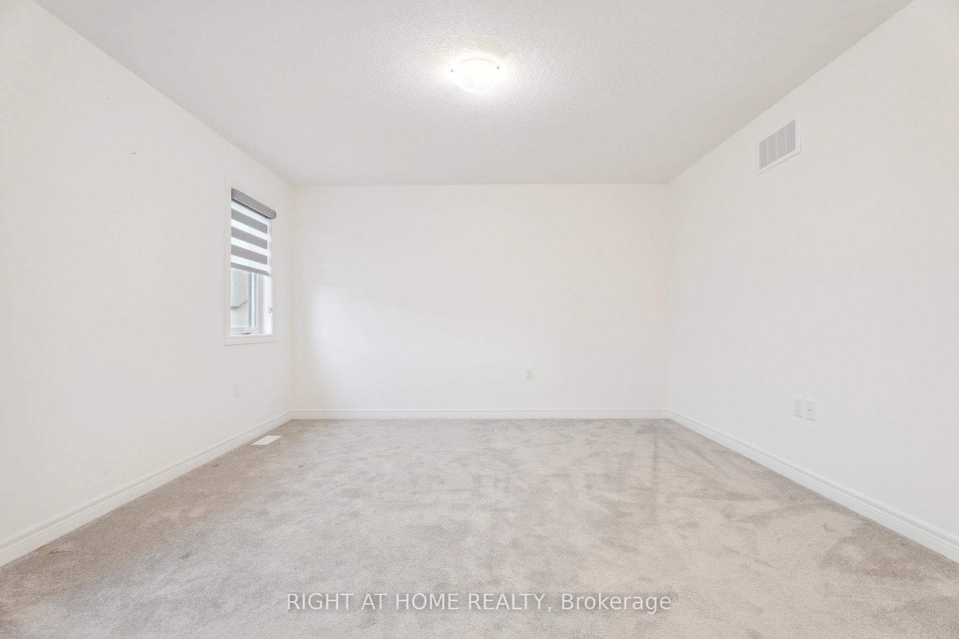 8 Rowland Street photo 25