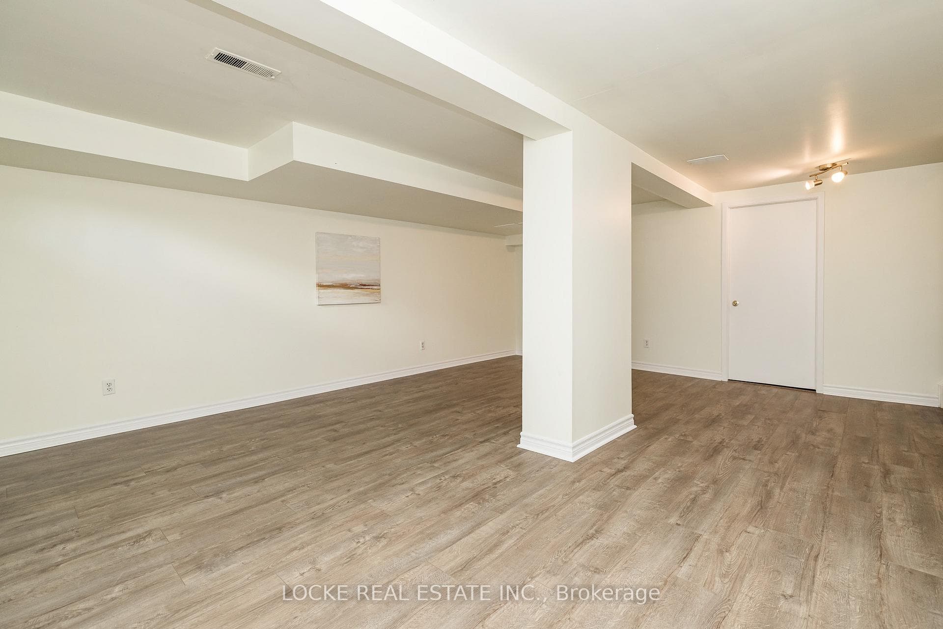 1488 Gaultois Avenue photo 31