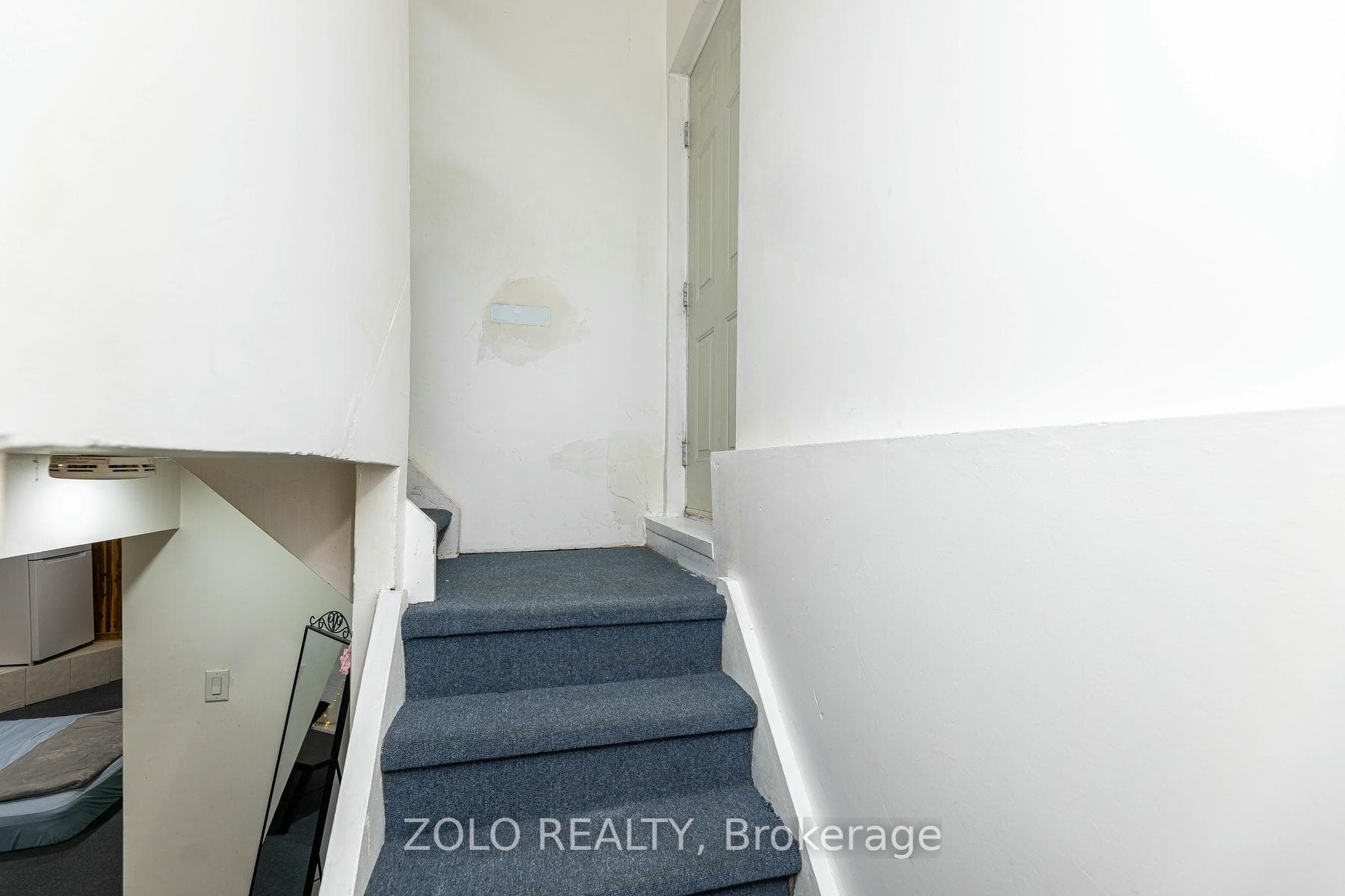 51 Newbridge Crescent photo 35