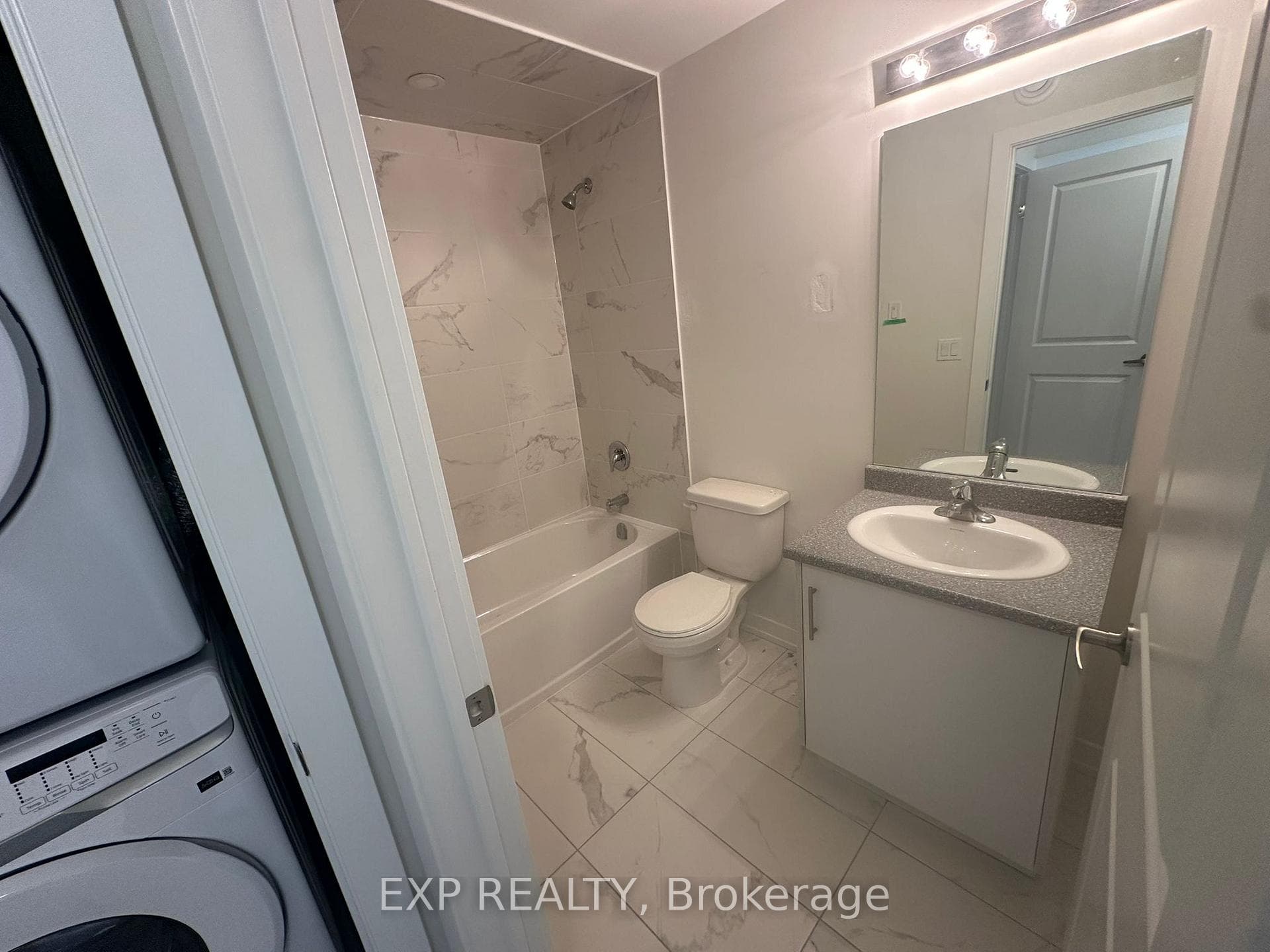 15100 Yonge Street Unit 241 photo 15