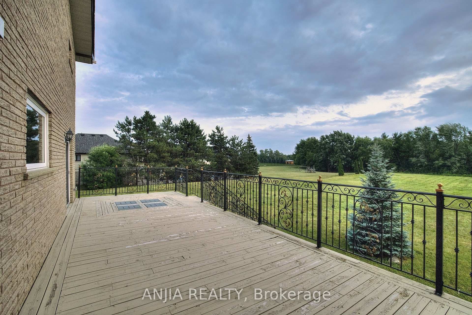 44 Bellini Avenue photo 43