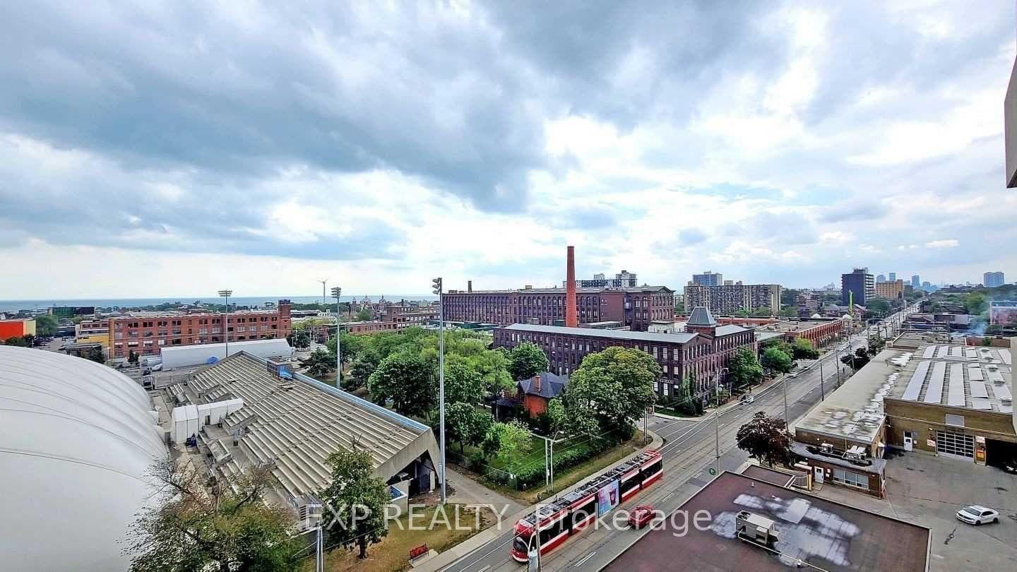 20 Joe Shuster Way Unit 1014 photo 23