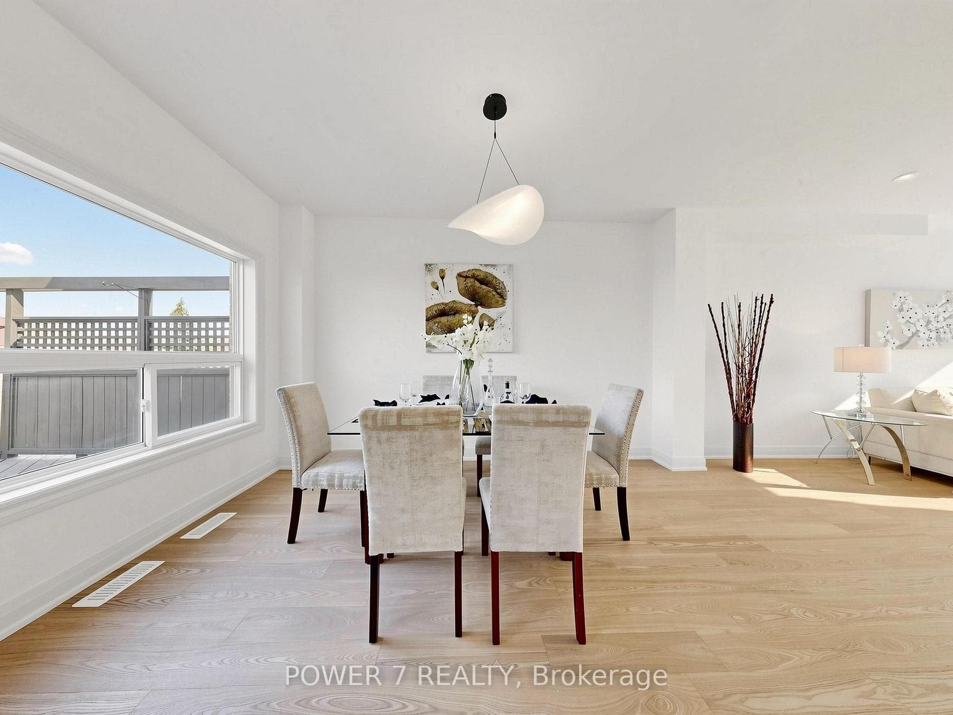 20 Mccaul Street photo 15