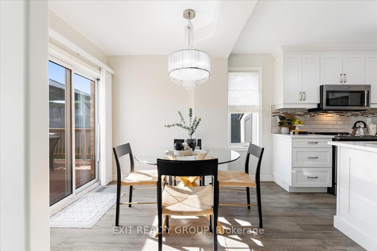 123 Sarah Court photo 14