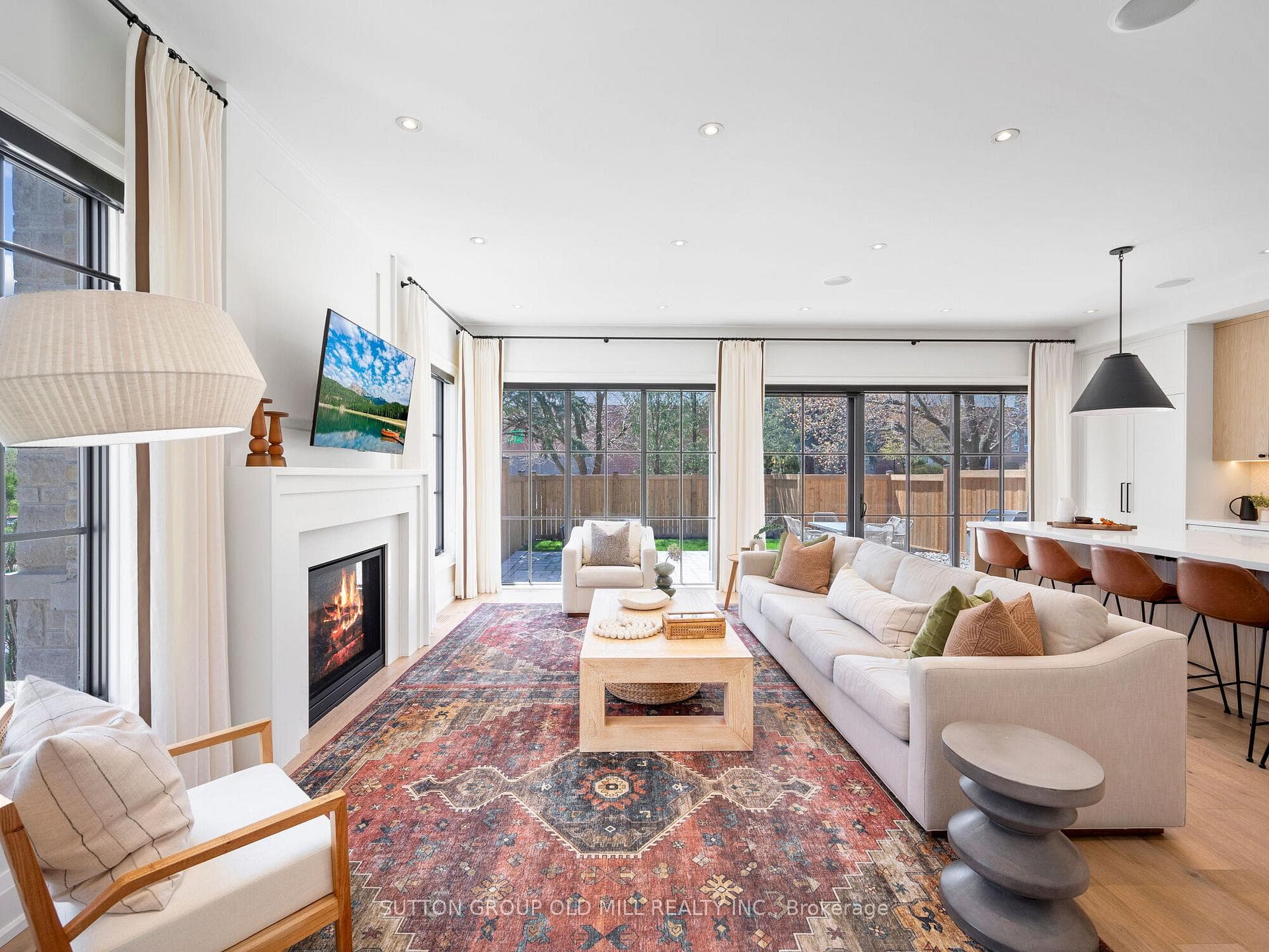 2 Allanbrooke Drive photo 4