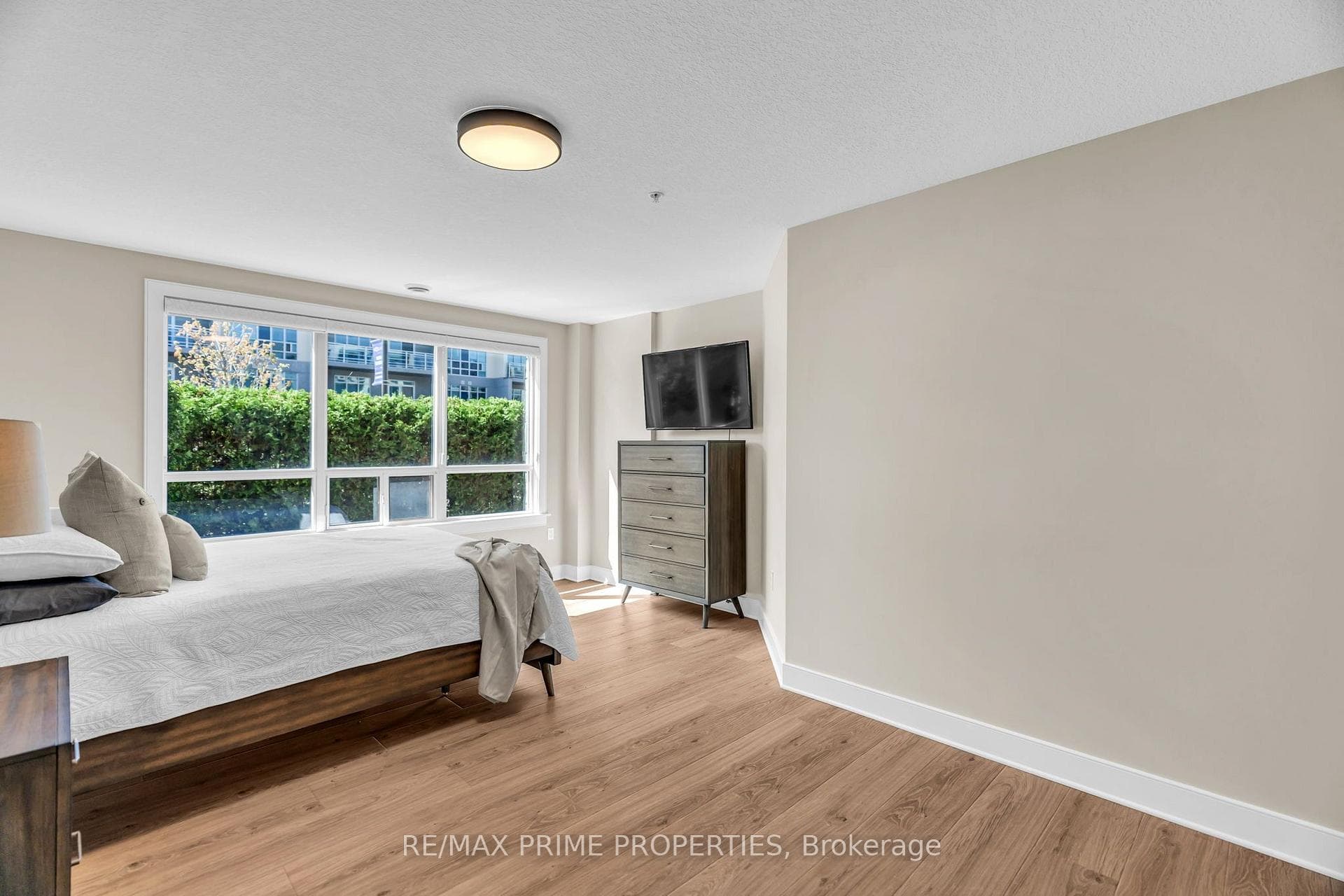 320 SUGARCREEK Trail Unit 110 photo 24