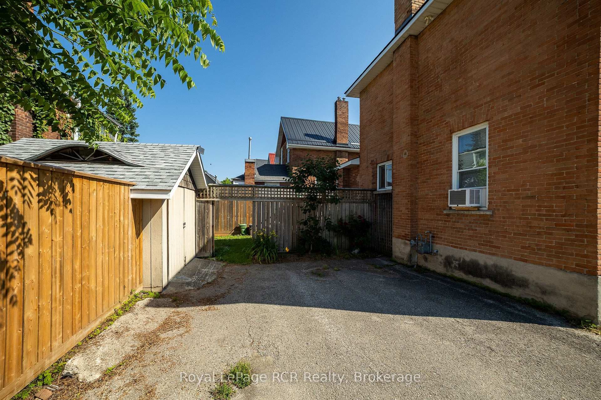 1218 1st Avenue photo 40
