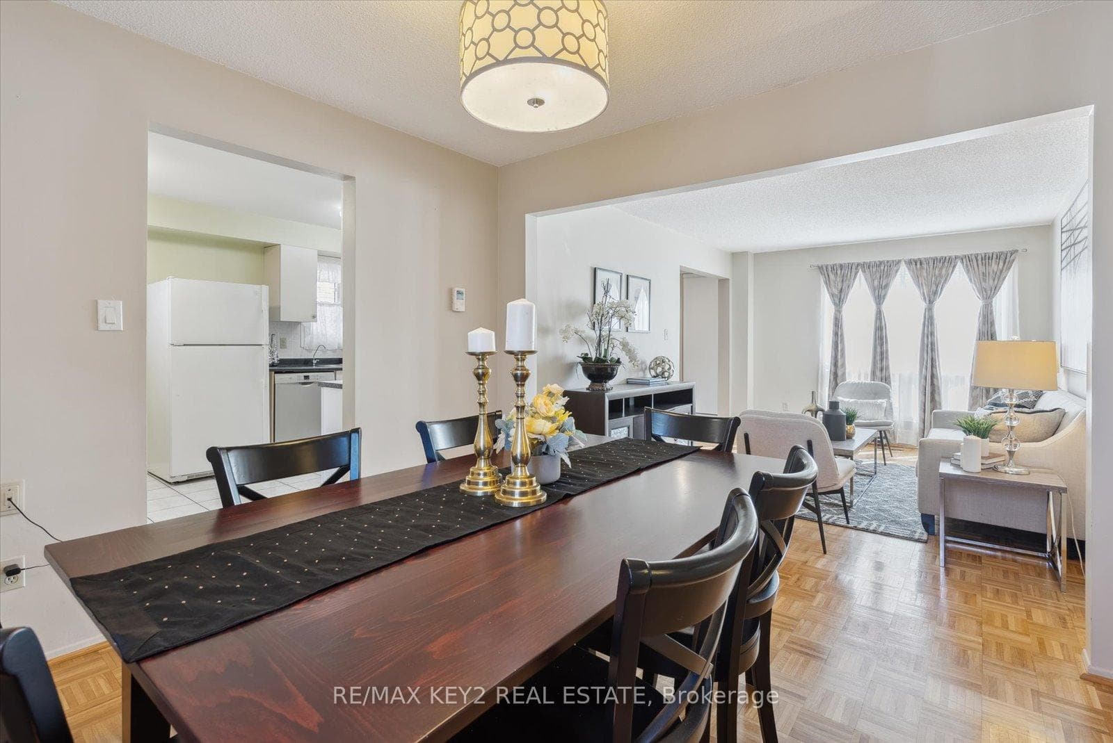 42 Silbury Drive photo 8