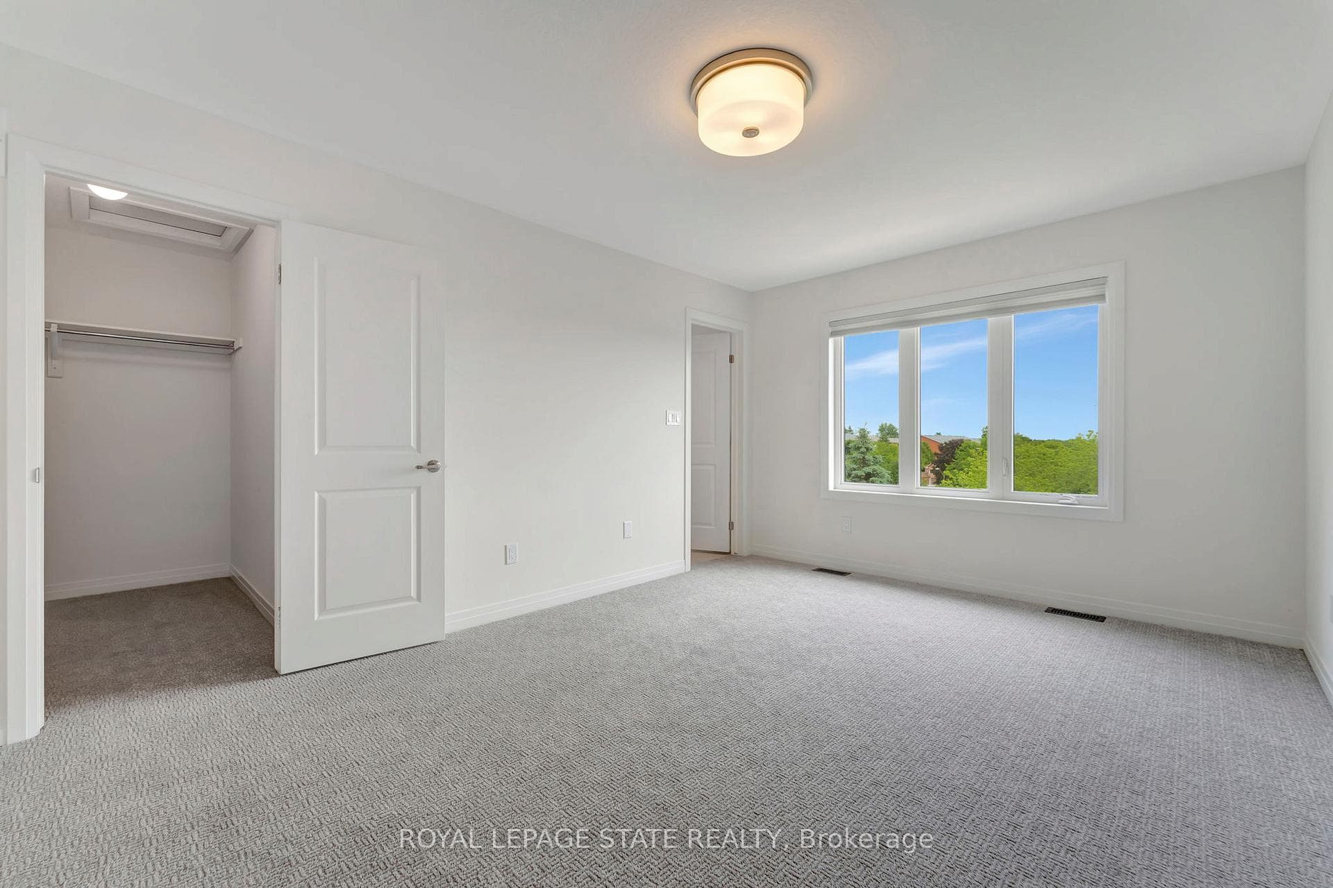 620 Colborne Street Unit 33 photo 18