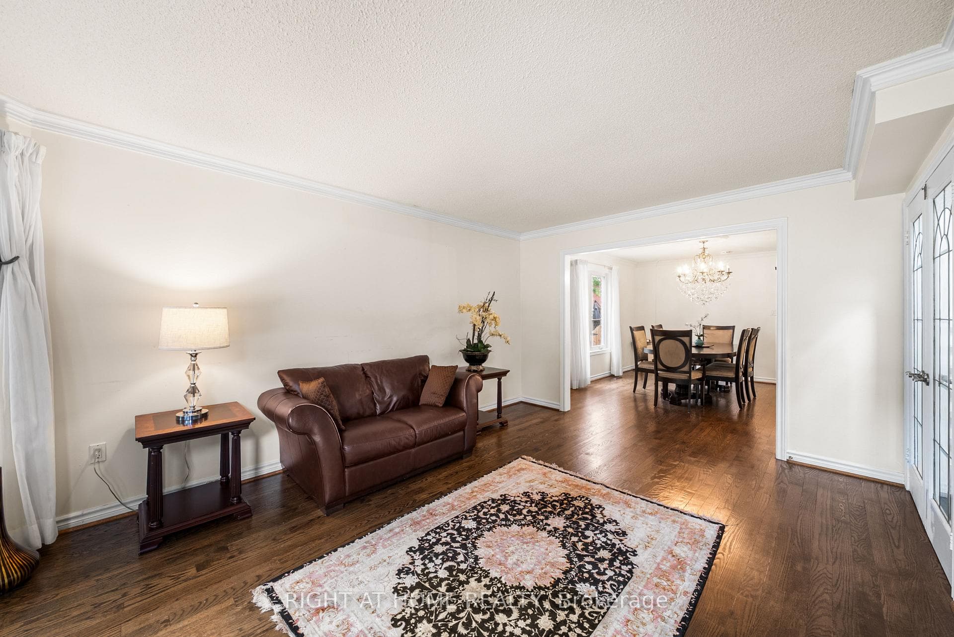 5 Stave Crescent photo 36