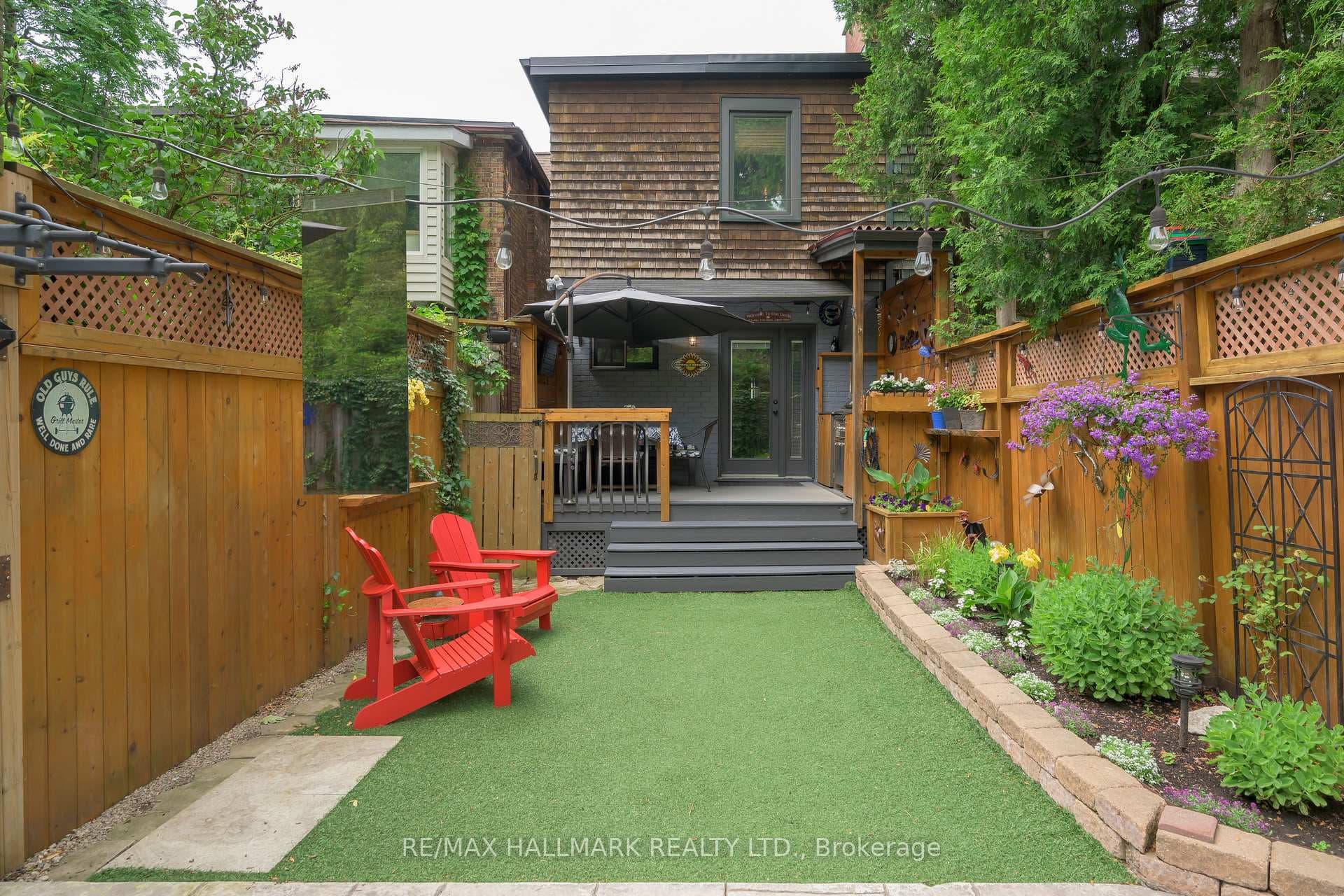 73 Edith Drive photo 36