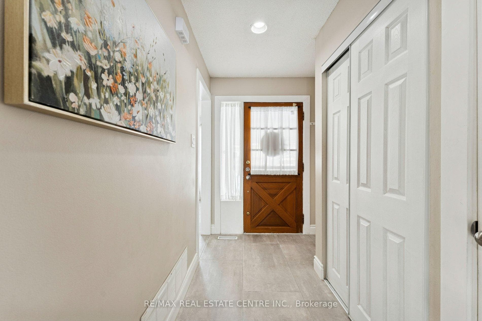 35 Primrose Crescent photo 5