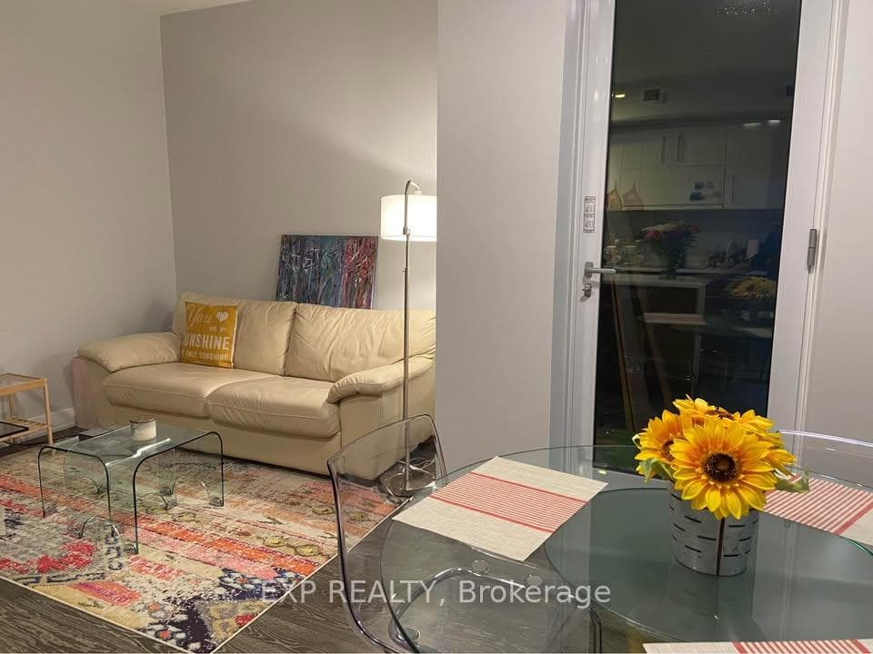 428 Sparks Street Unit 501 photo 4