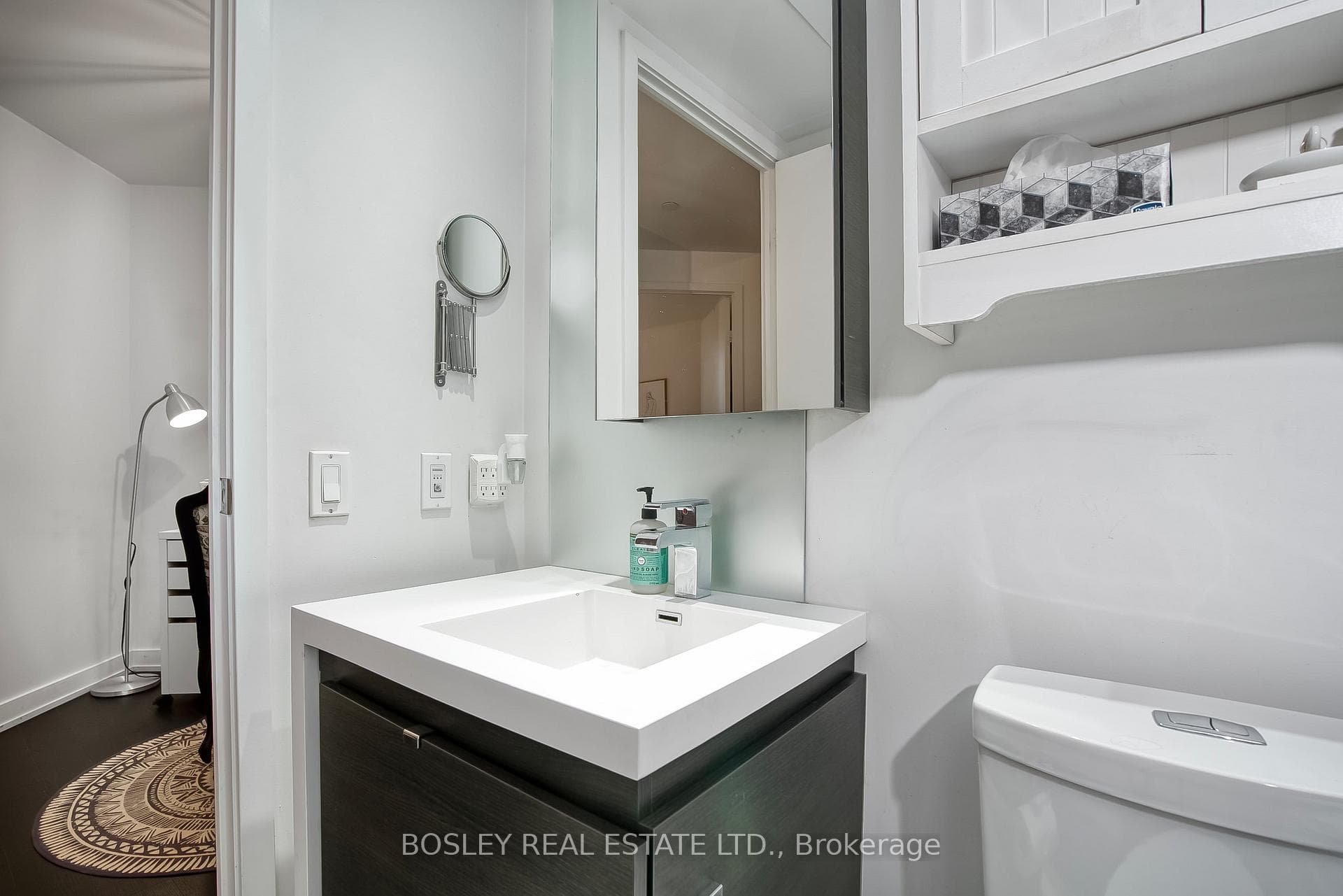 1030 King Street Unit 509 photo 17