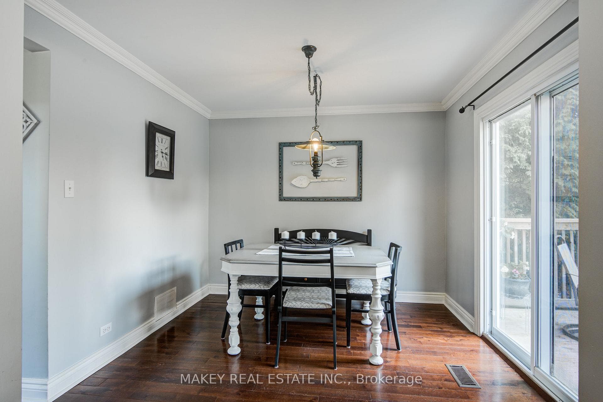 388 Mill Street photo 14