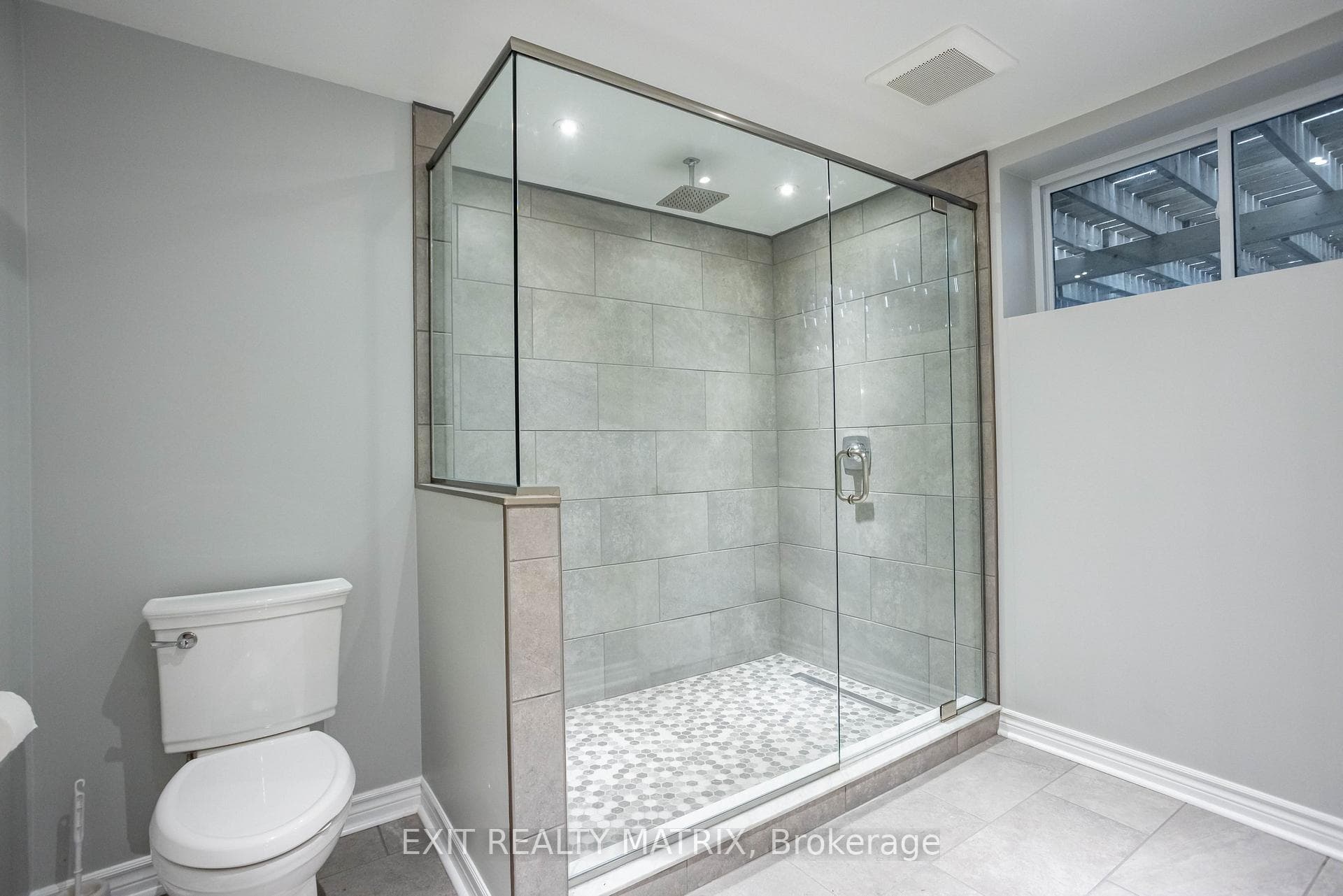 10 RALPH Street photo 33