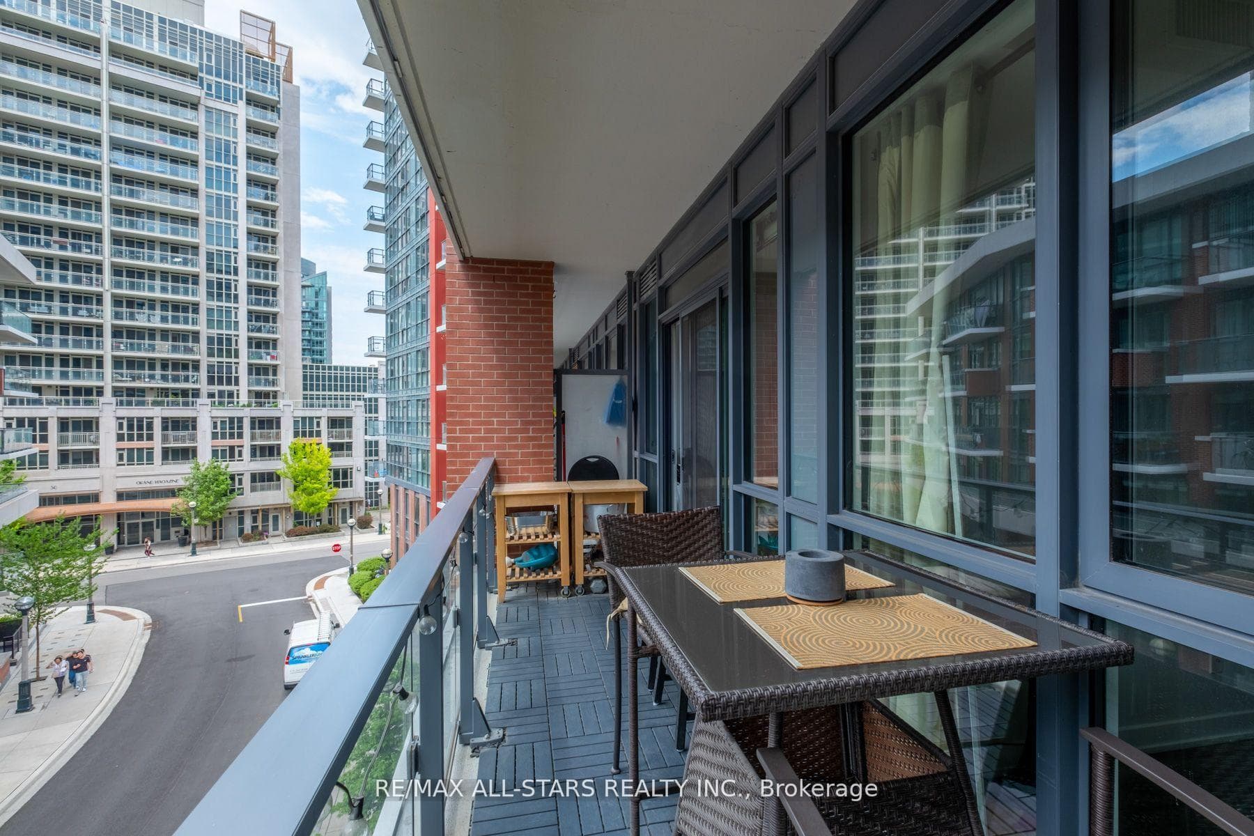 50 Bruyers Mews Unit 521 photo 17