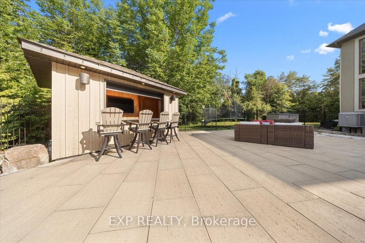 130 Ironstone Court photo 38