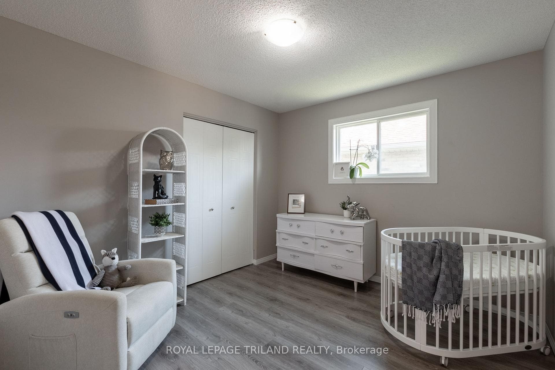 1864 Bloom Crescent photo 18