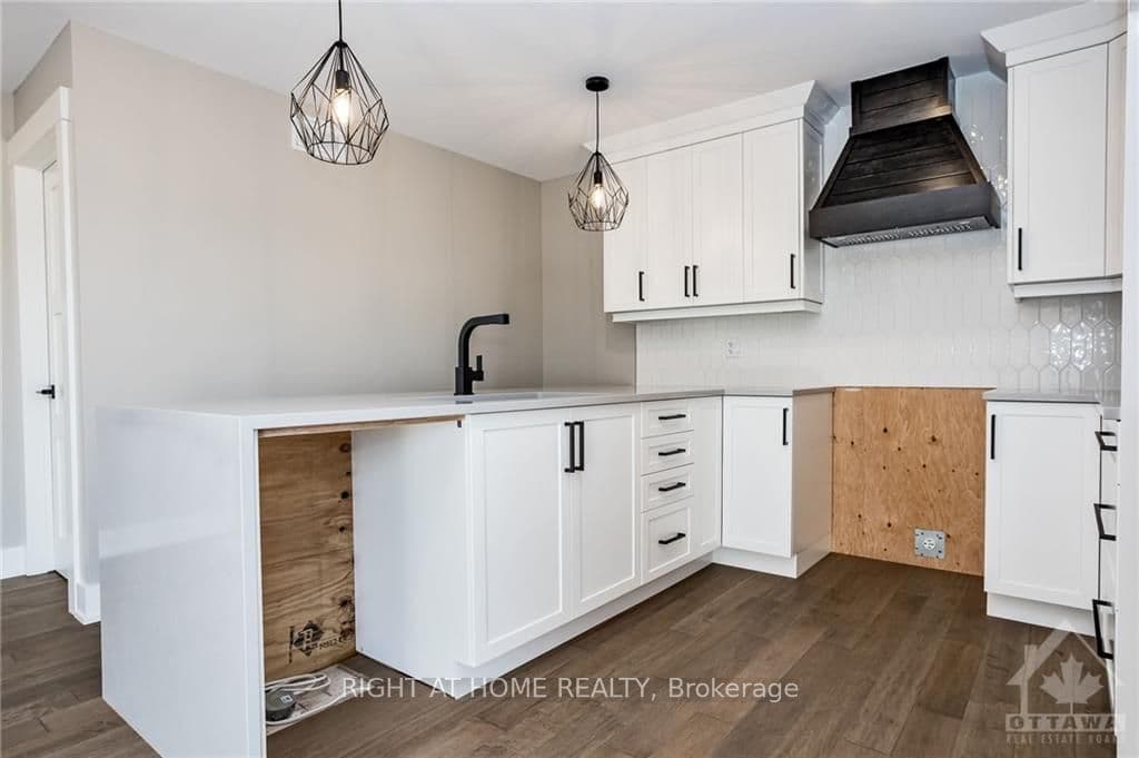 401 12TH CONCESSION SOUTH PAKENHAM Road photo 9