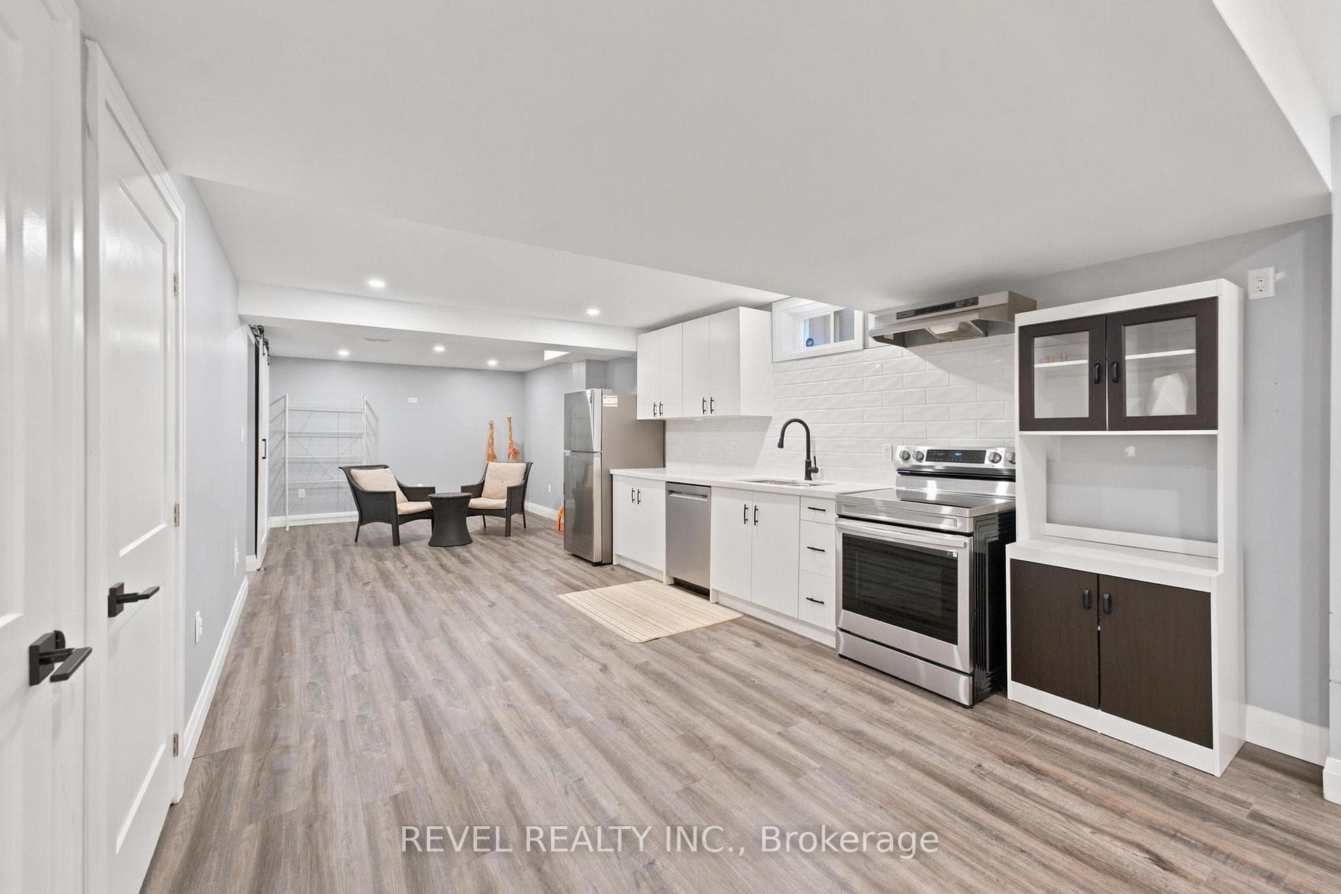 207 Valridge Drive photo 30