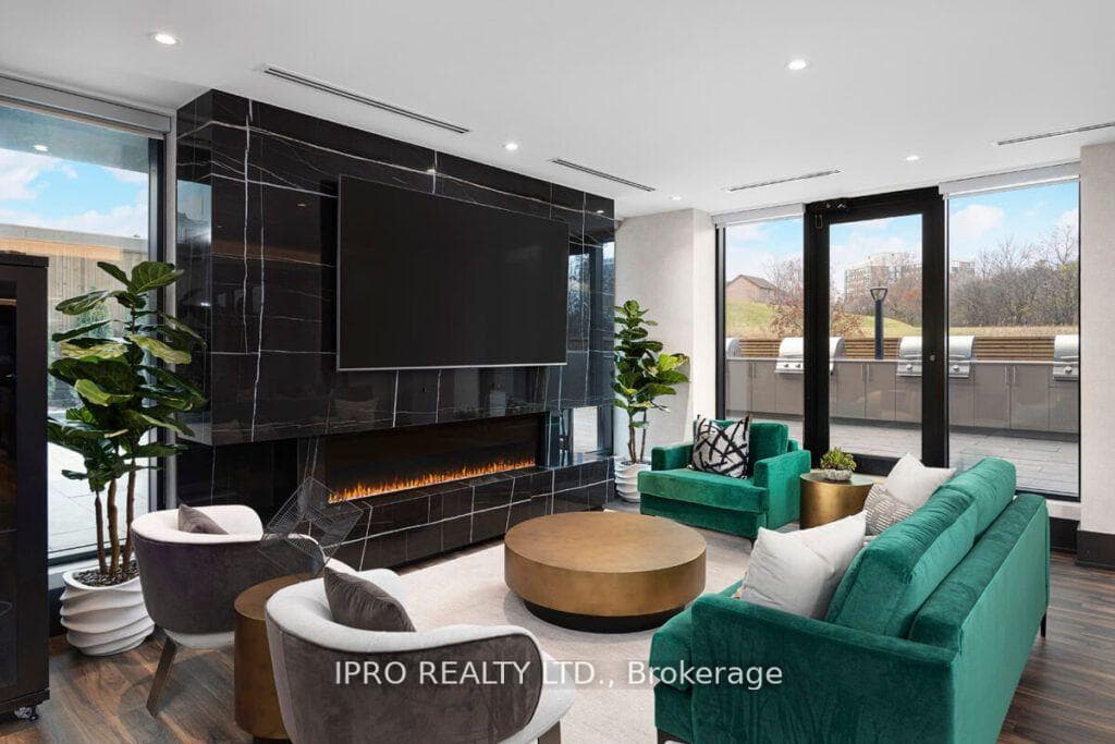 291 Queens Avenue Unit #105 photo 21