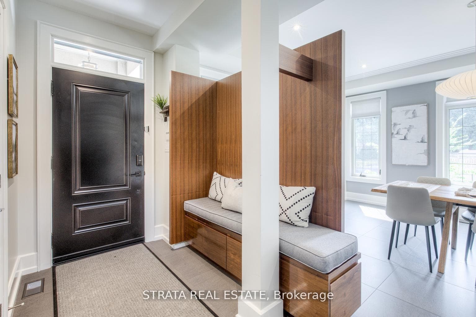 33 Shadwick Drive photo 2