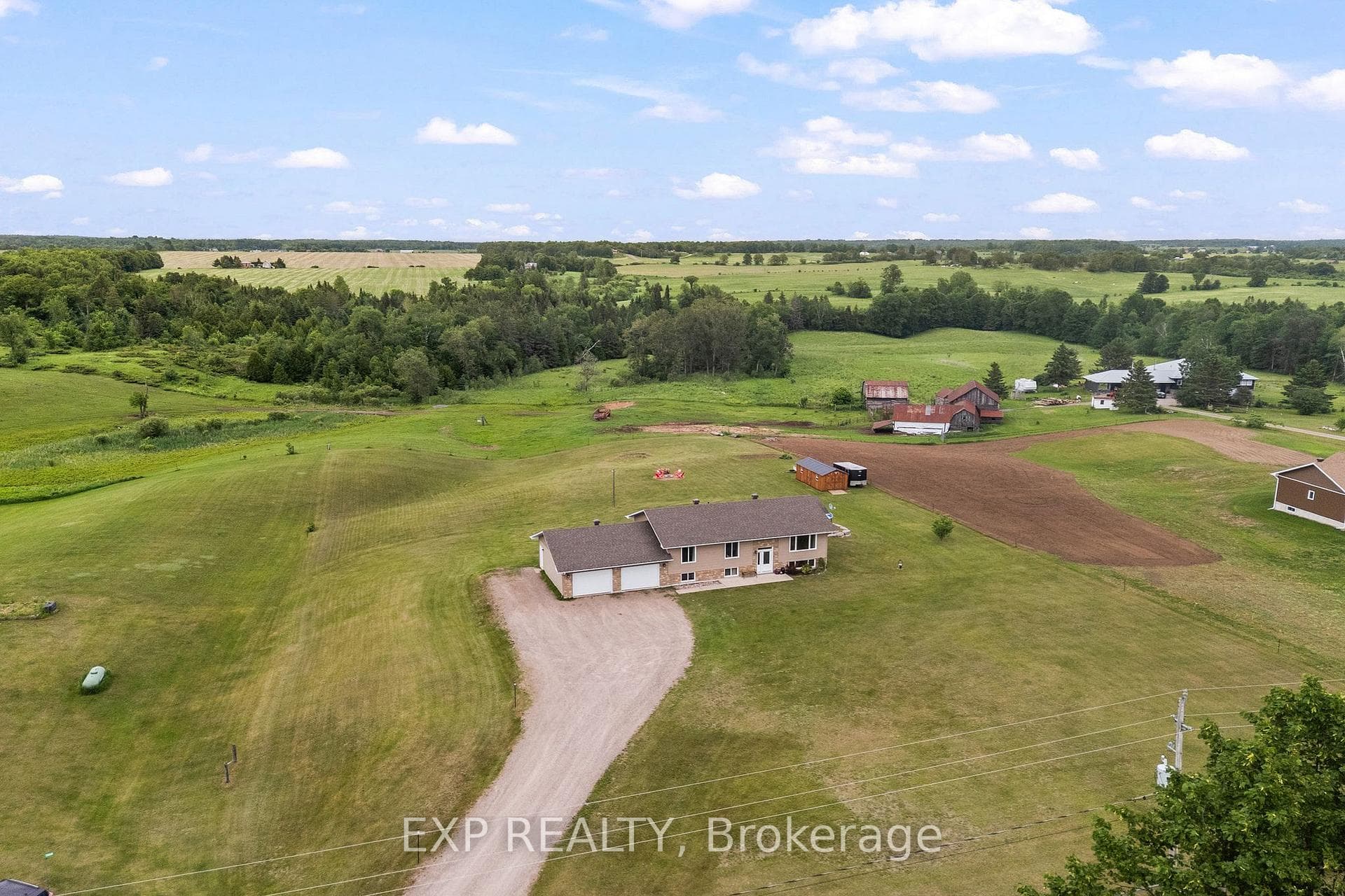 566A Pinnacle Road photo 5