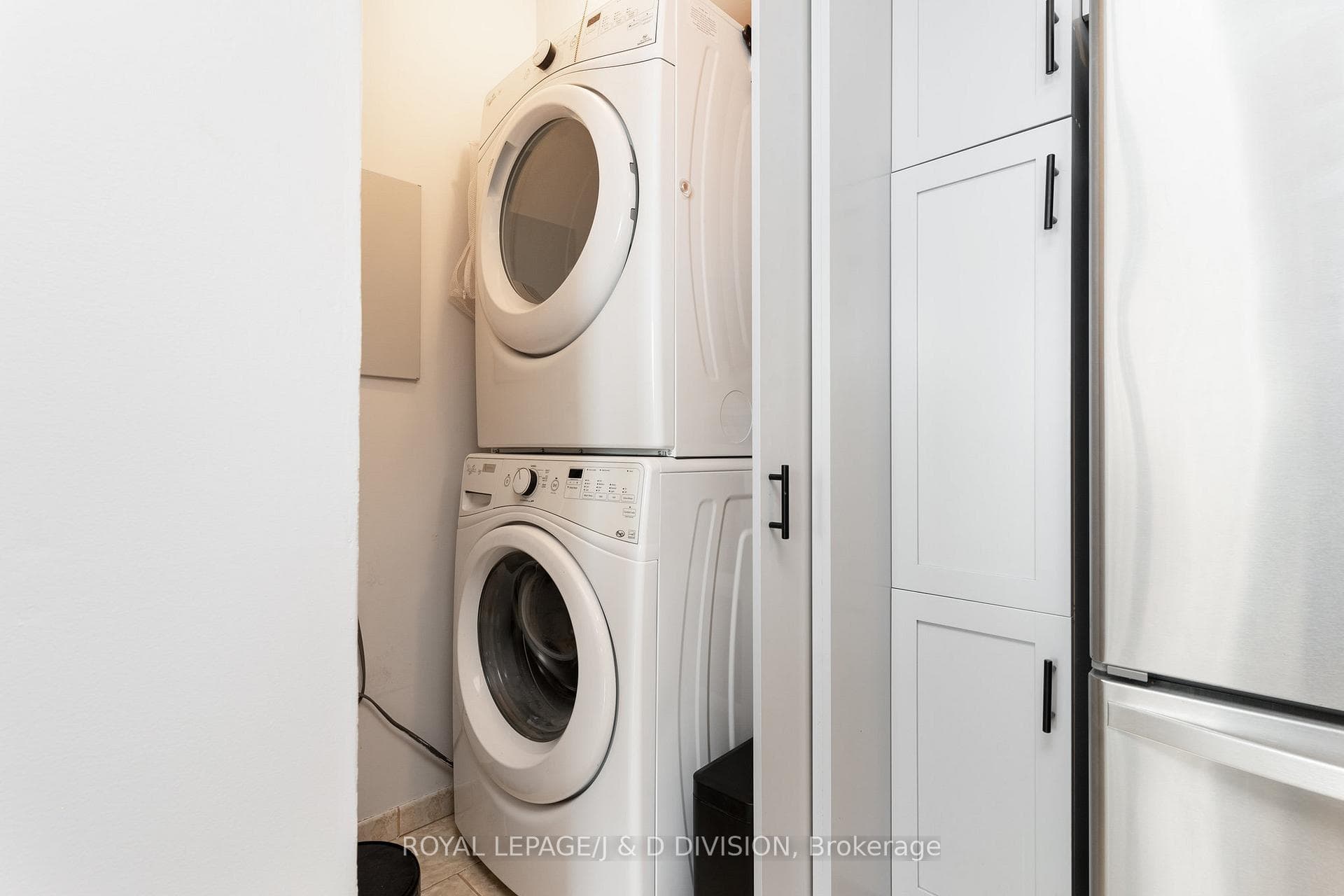 Ensuite Laundry