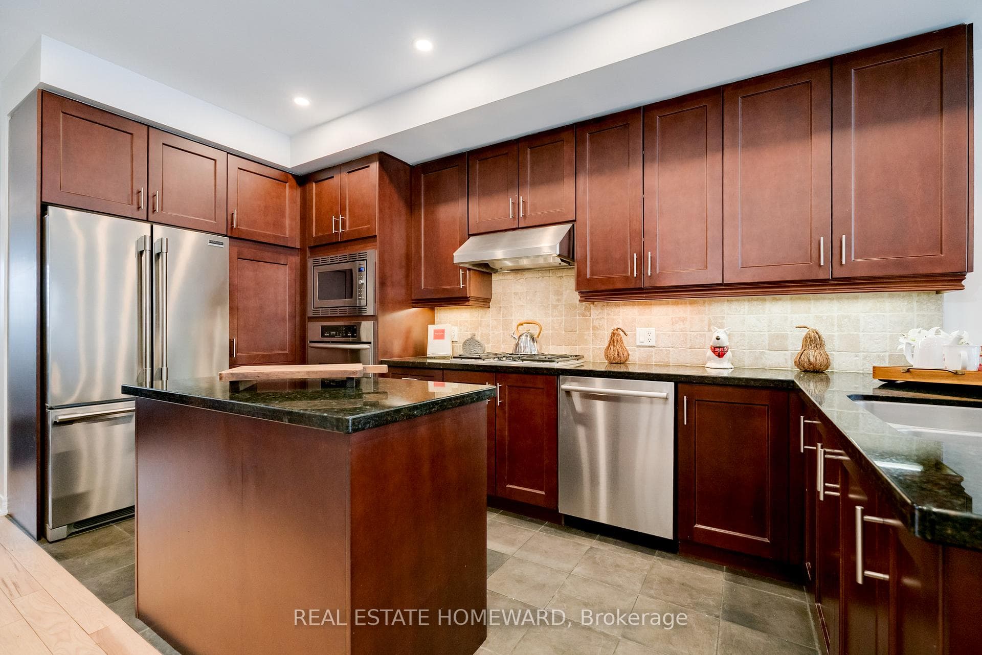 1848 Lake Shore Boulevard photo 16