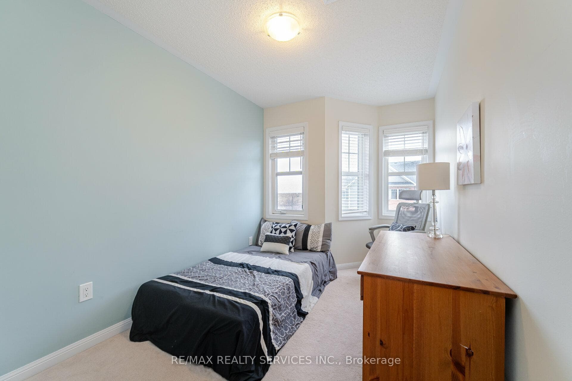 221 Septimus Heights photo 28