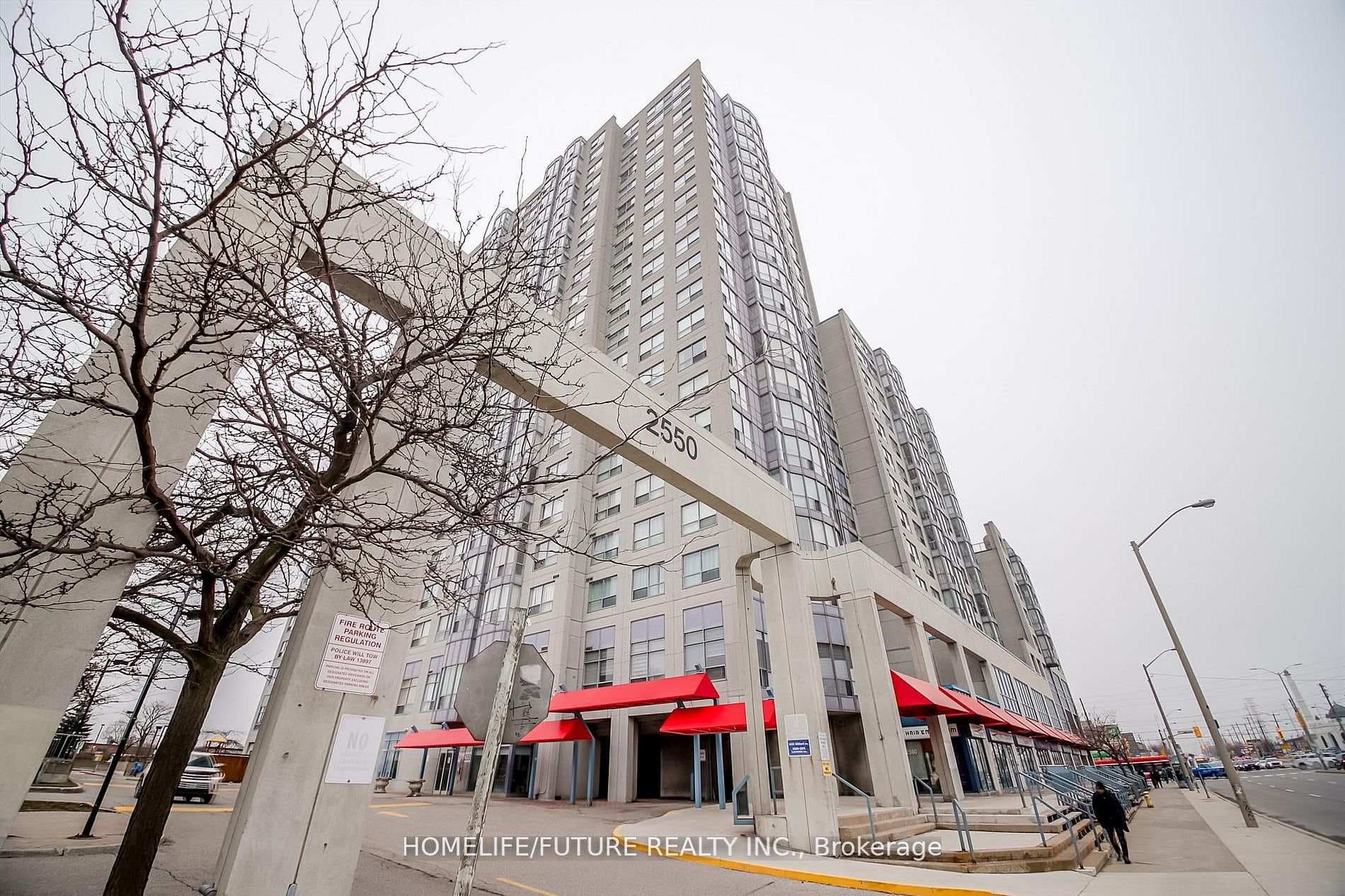 2550 Lawrence Avenue Unit 816 photo 2