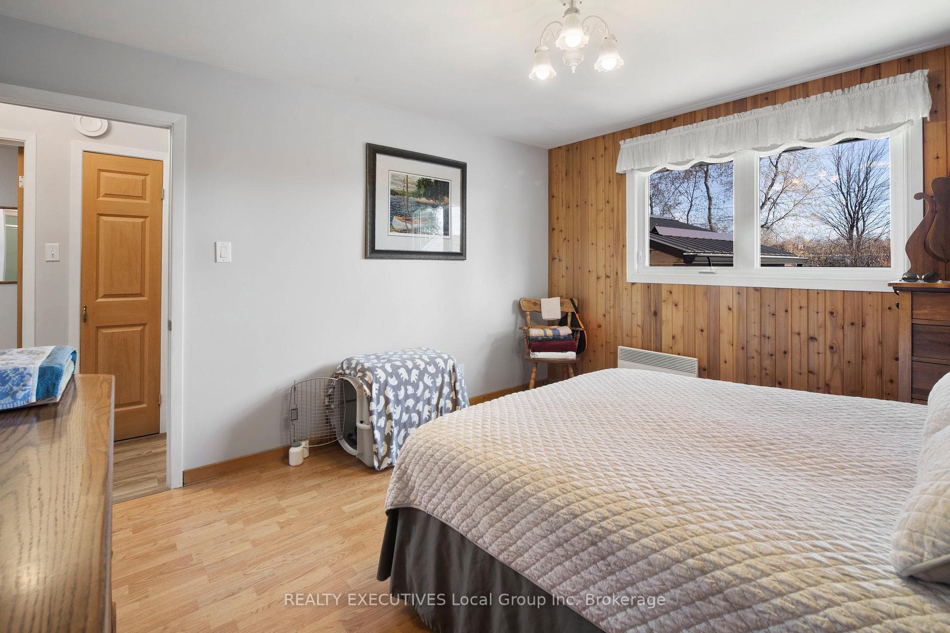18 VAN HORNE Crescent photo 14