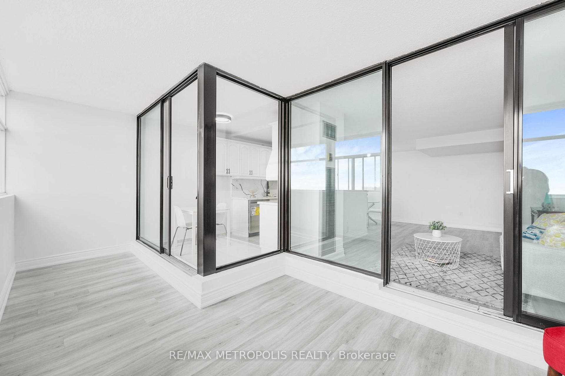 100 Antibes Drive Unit 2501 photo 16