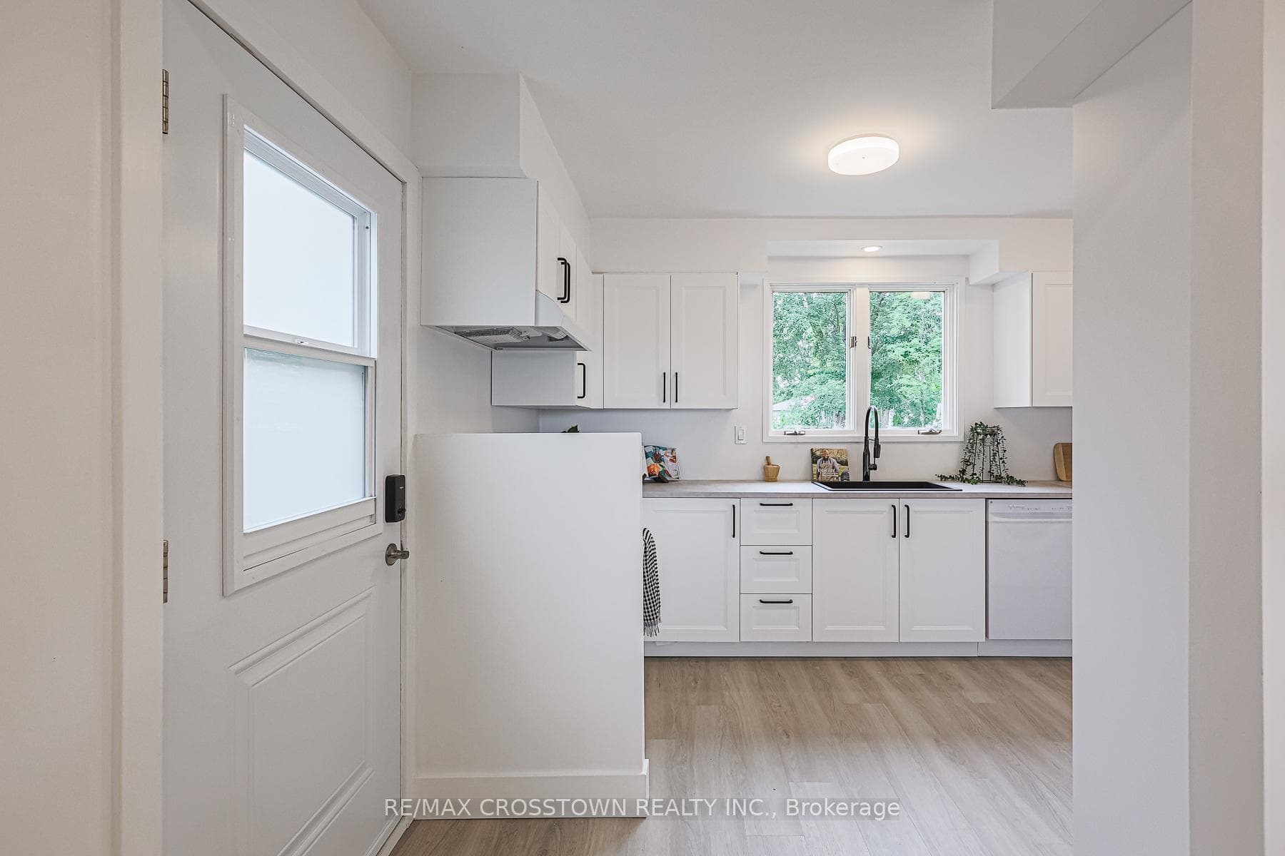 128 Moores Beach Road photo 6