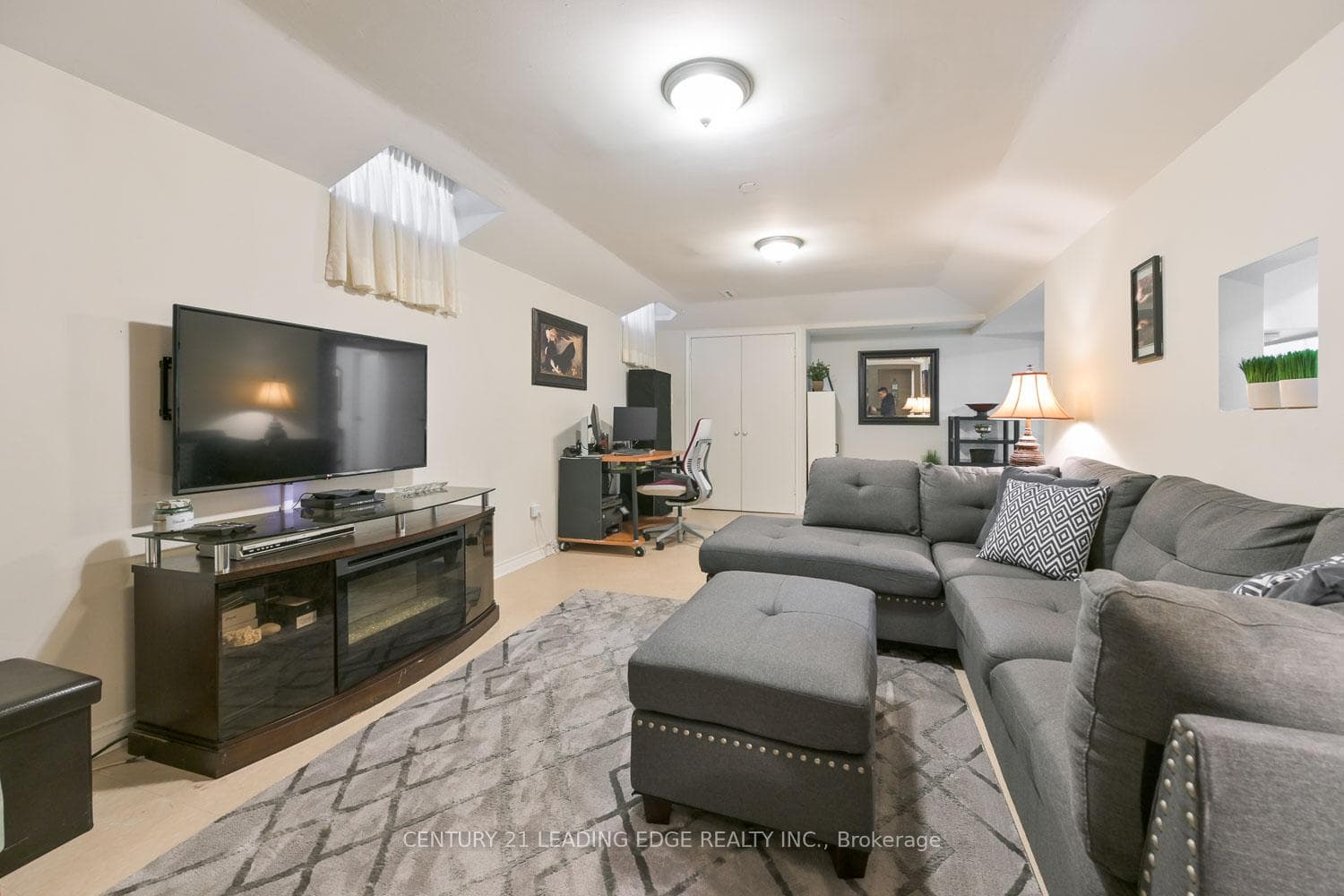 33 Spragg Circle photo 30