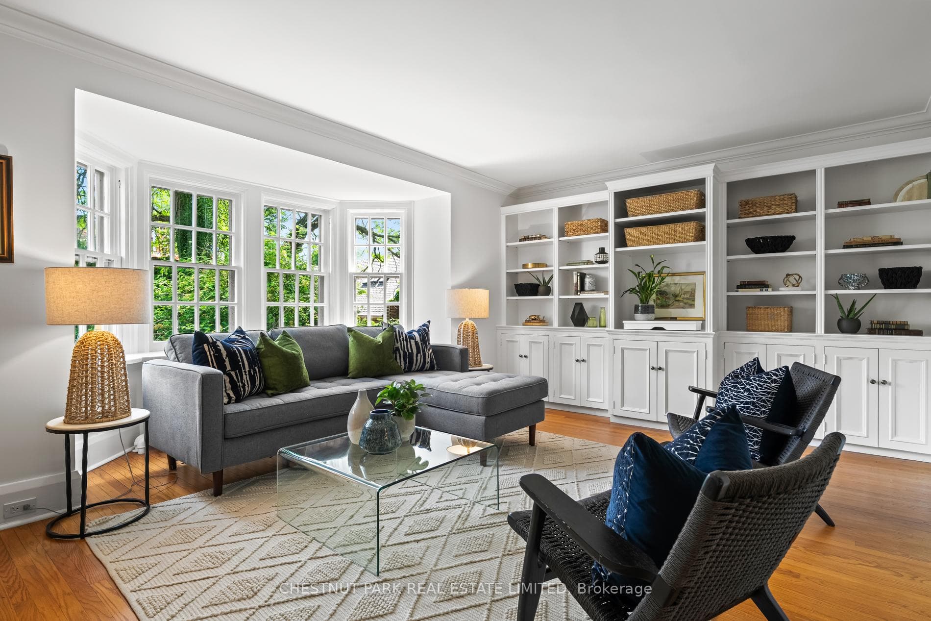 Large Bay in the Family room