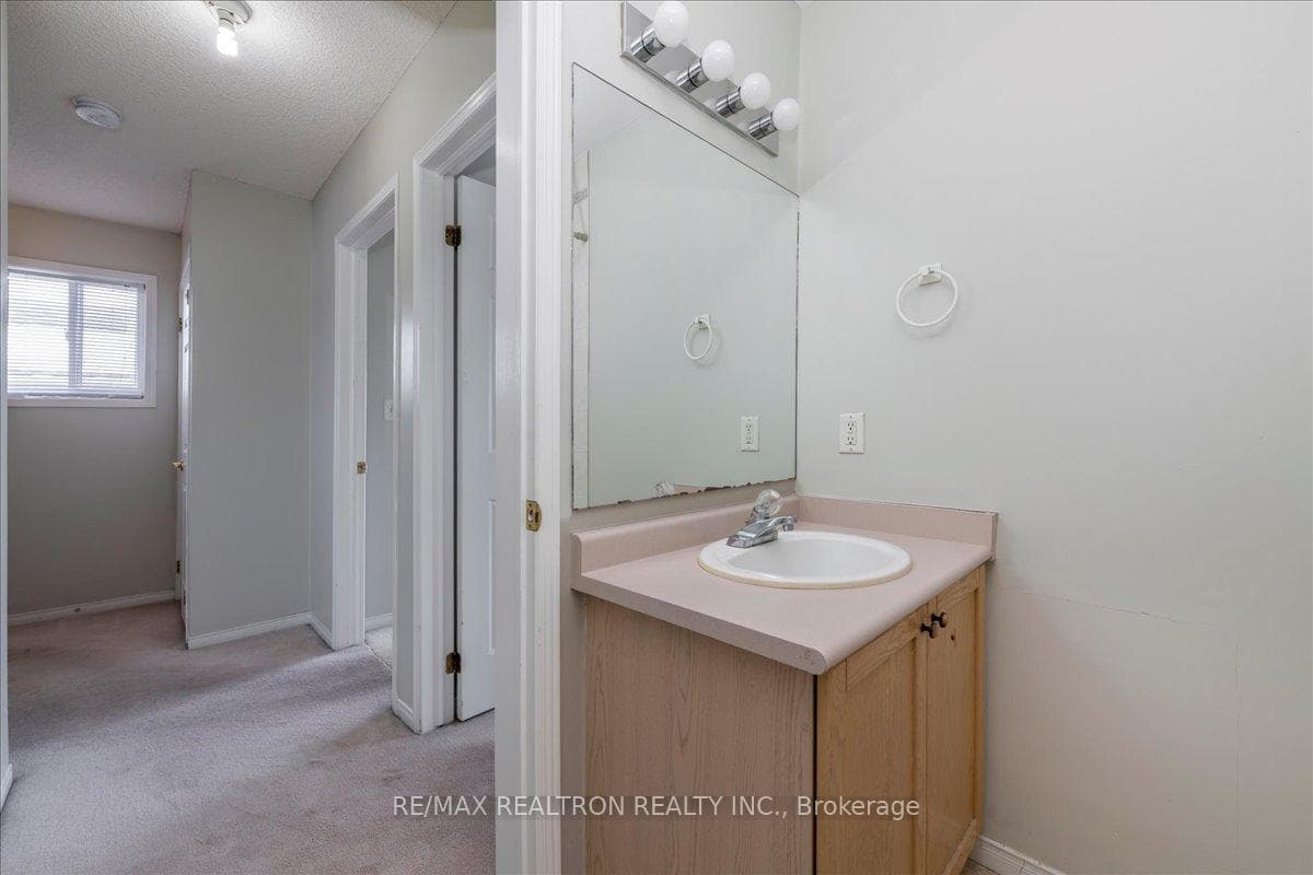 17 Timothy Lane photo 14