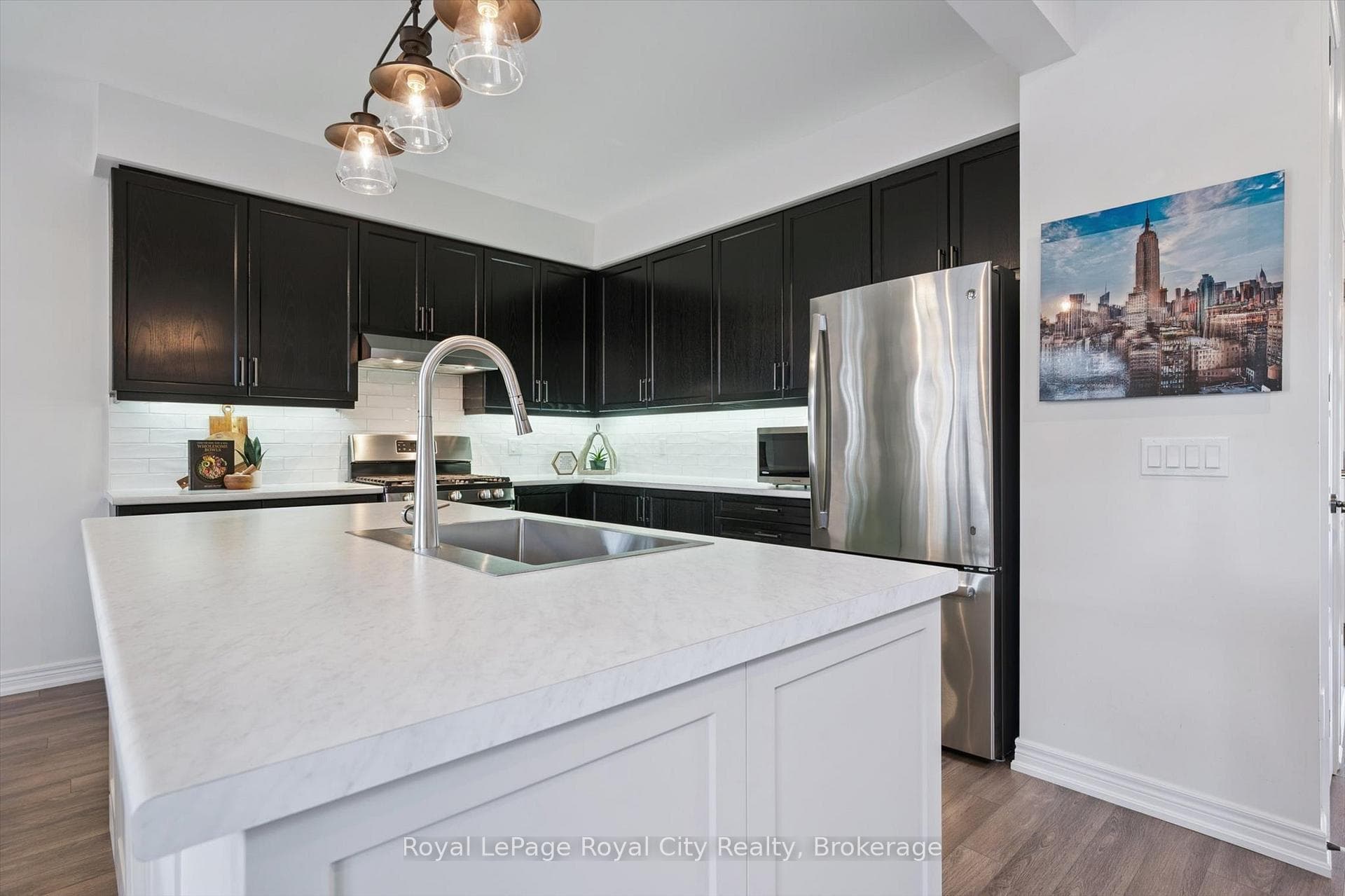 98 Kay Crescent photo 12