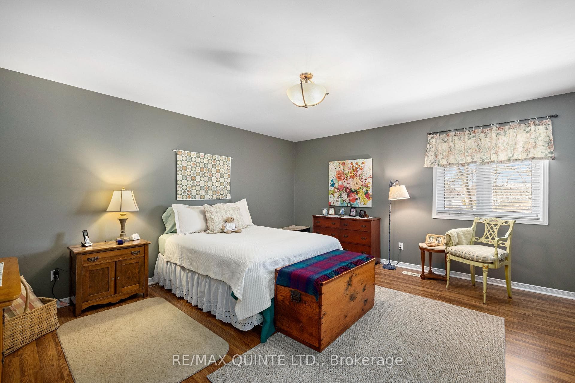 32 PINEGROVE Court photo 16