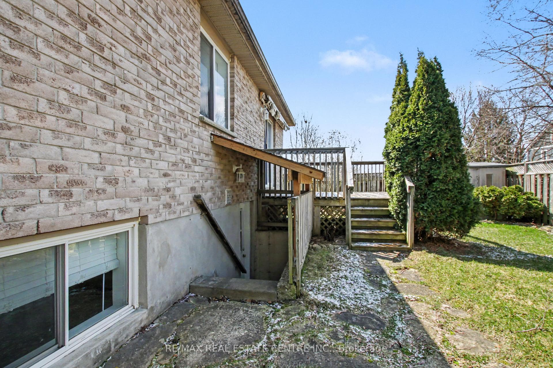 440 Front Street photo 36
