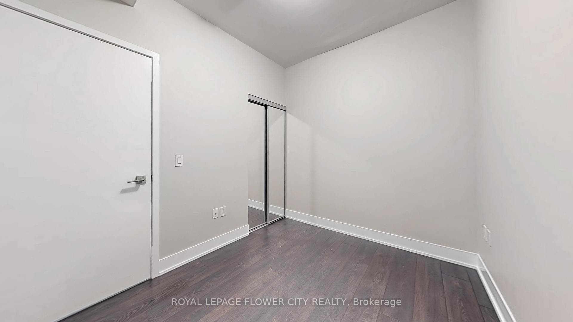 2908 Highway 7 Road Unit 325 photo 30