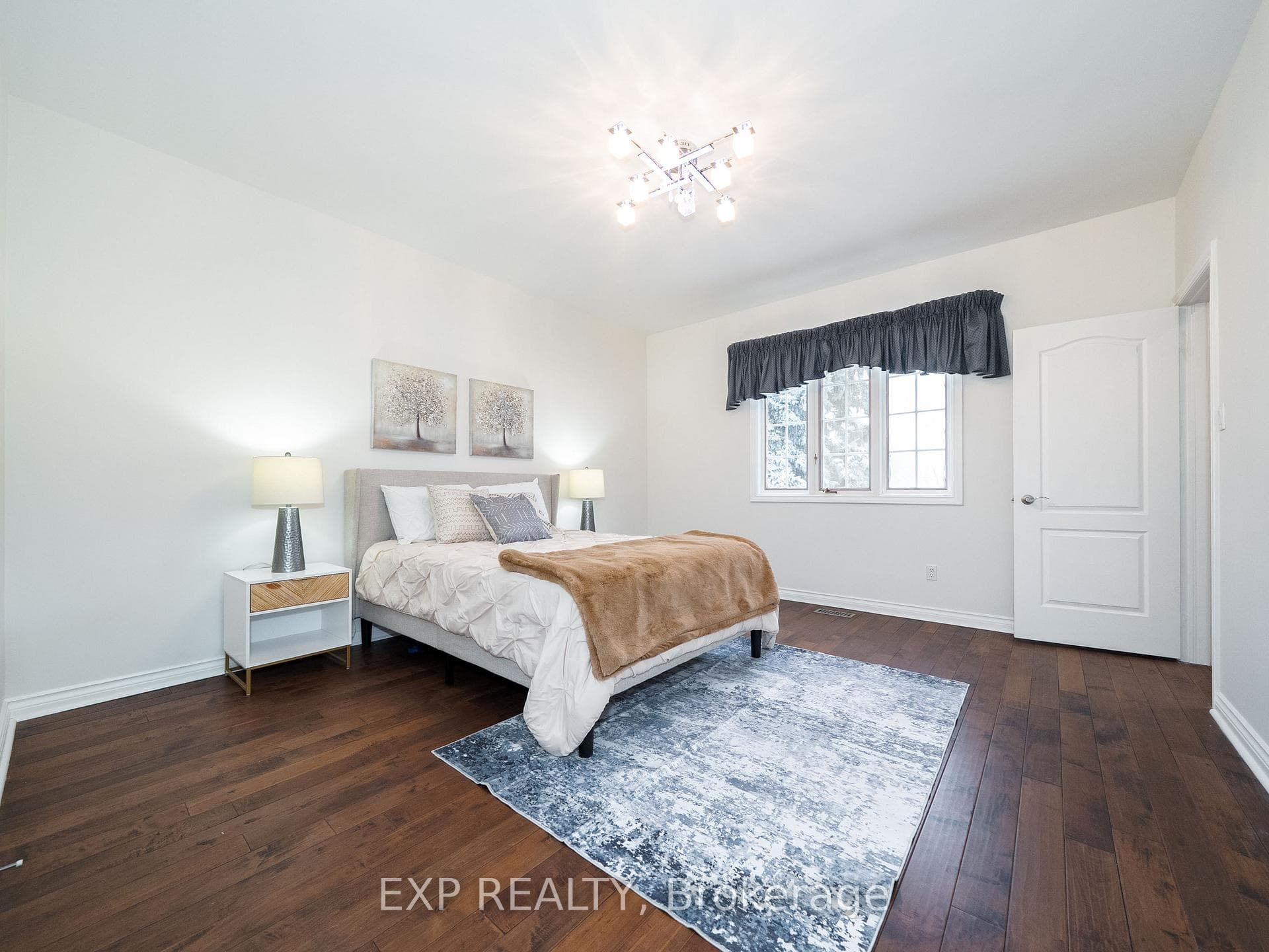 10 Edmund Crescent photo 34