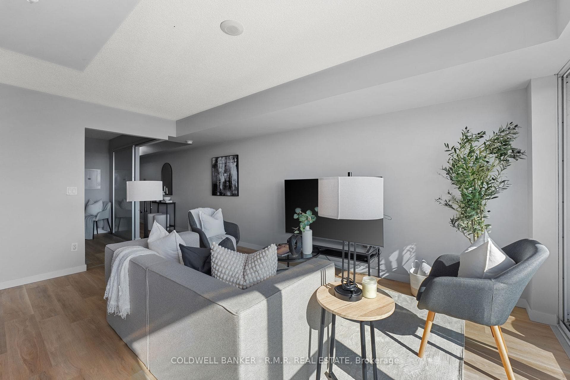 38 Joe Shuster Way Unit 1902 photo 4